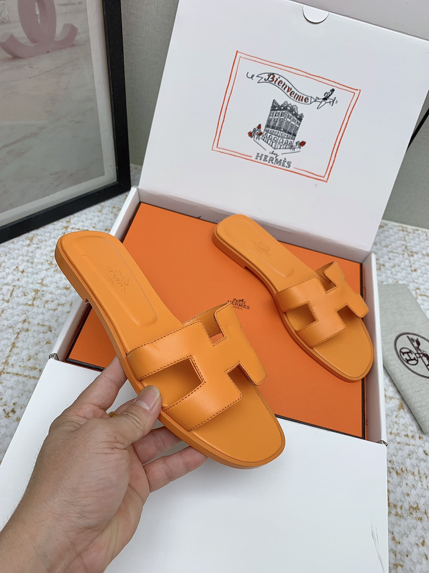 Hermès Oran Sandal: Iconic Leather Slides for Women, Sizes 35-42 Available 6 i1750232463 4874 6