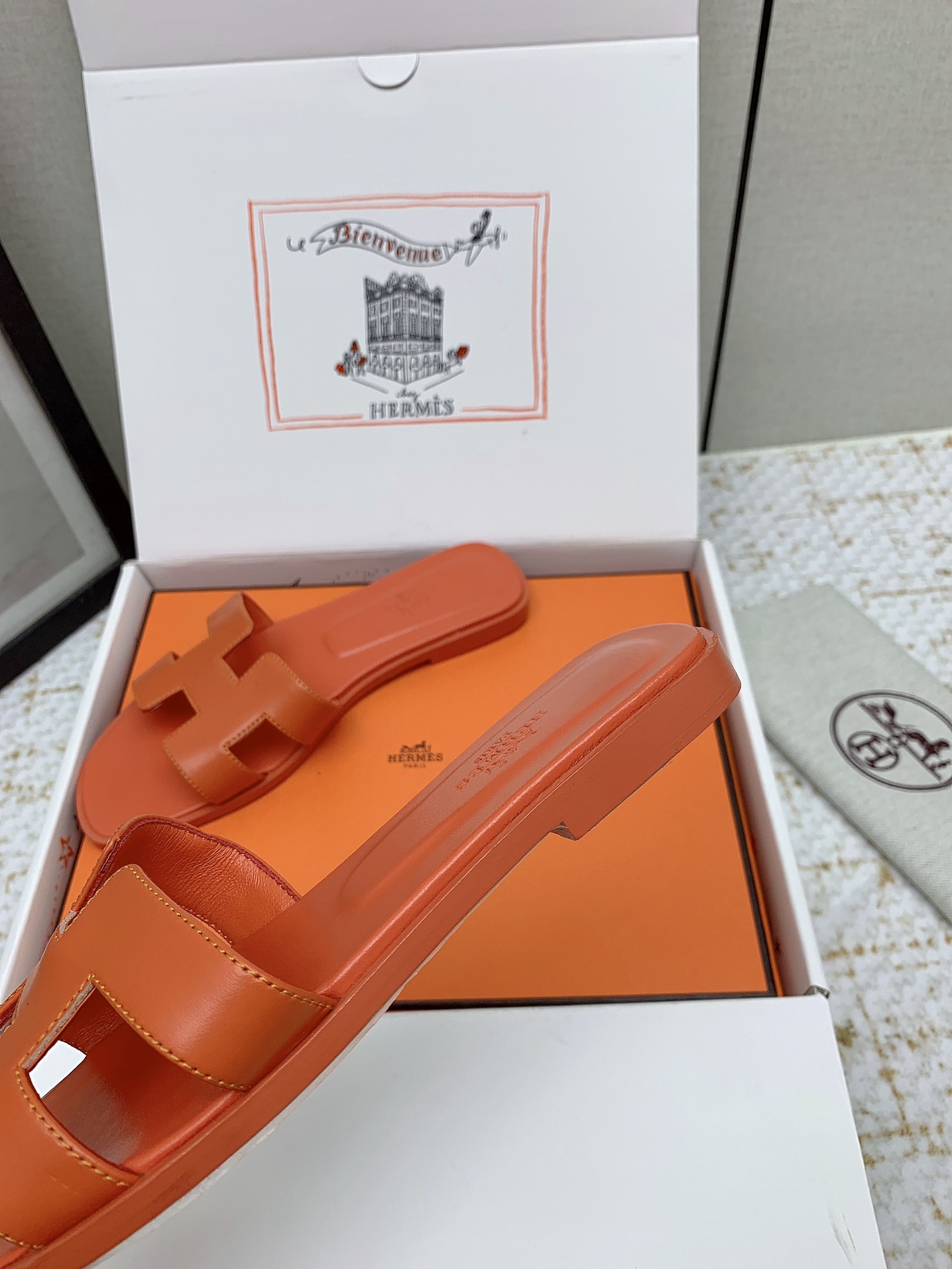 Hermès Oran Leather Sandals - Iconic Style, Comfortable Fit, Sizes 35-42 8 i1750232542 4074 7