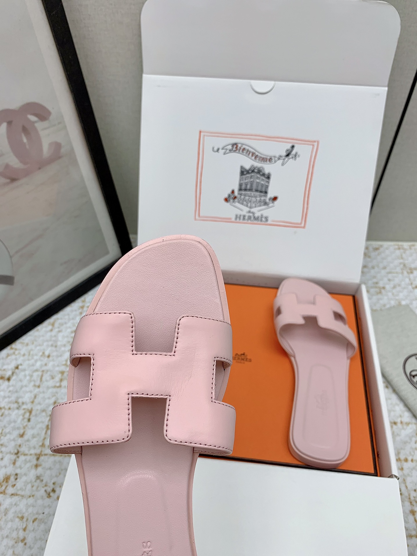 Hermes Oran Leather Slides Sandals - Iconic Style & Comfort (Pink) 9 i1750232625 9070 2