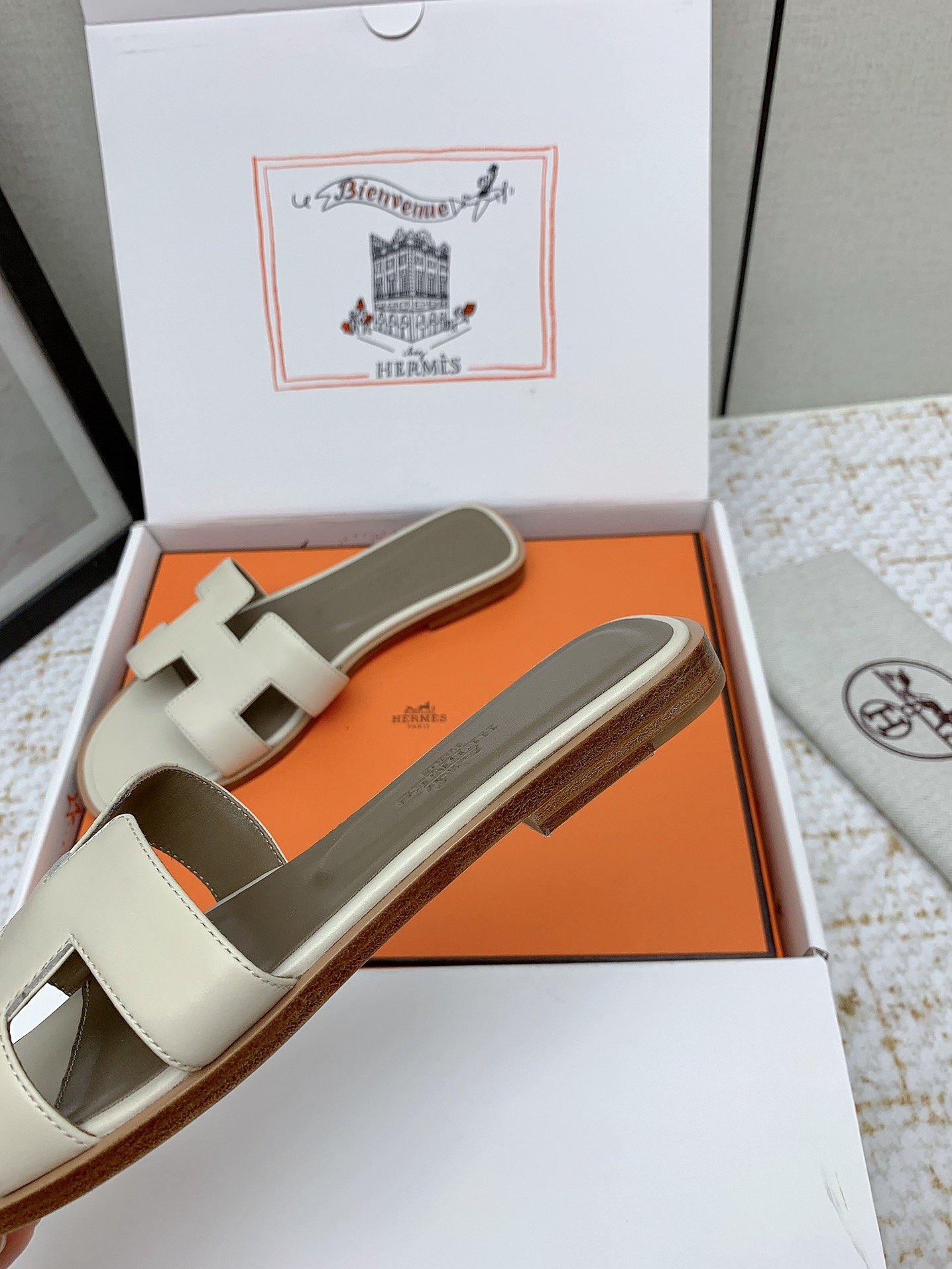 Hermès Oran Sandal - Iconic Style, Comfortable Leather Slide 9 i1750232652 9299 1