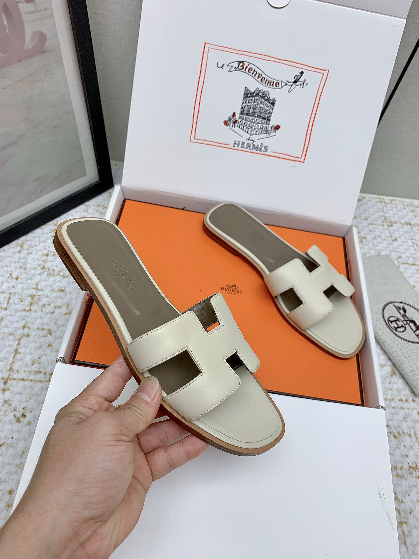 Hermès Oran Sandal - Iconic Style, Comfortable Leather Slide 6 i1750232652 943 3