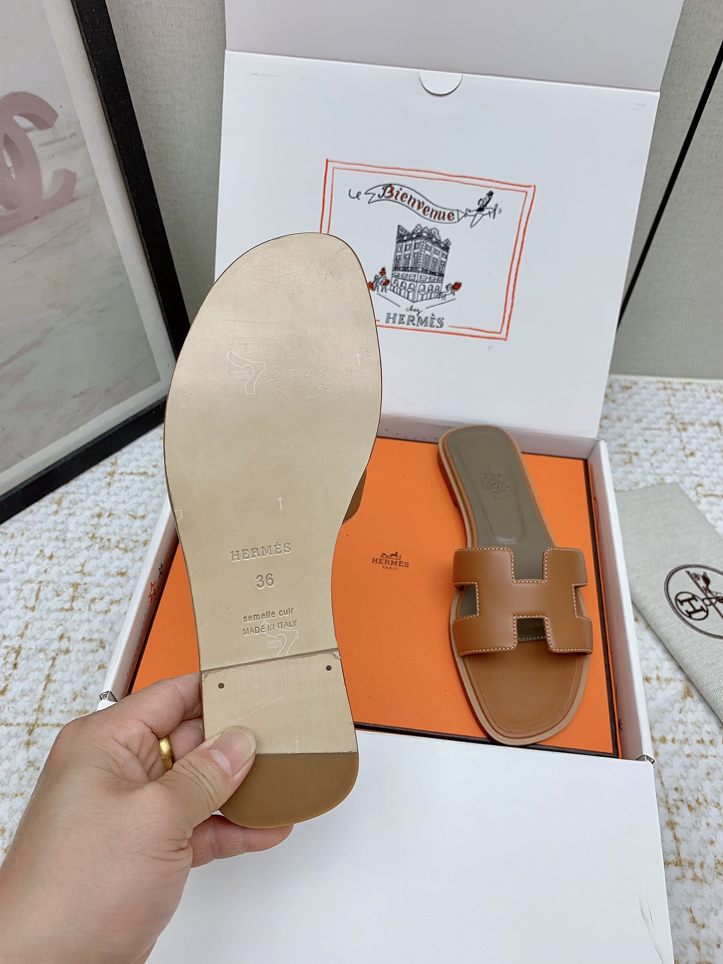 Hermès Oran Sandal: Iconic Style, Unparalleled Comfort in Brown Leather 7 i1750232796 9842 0