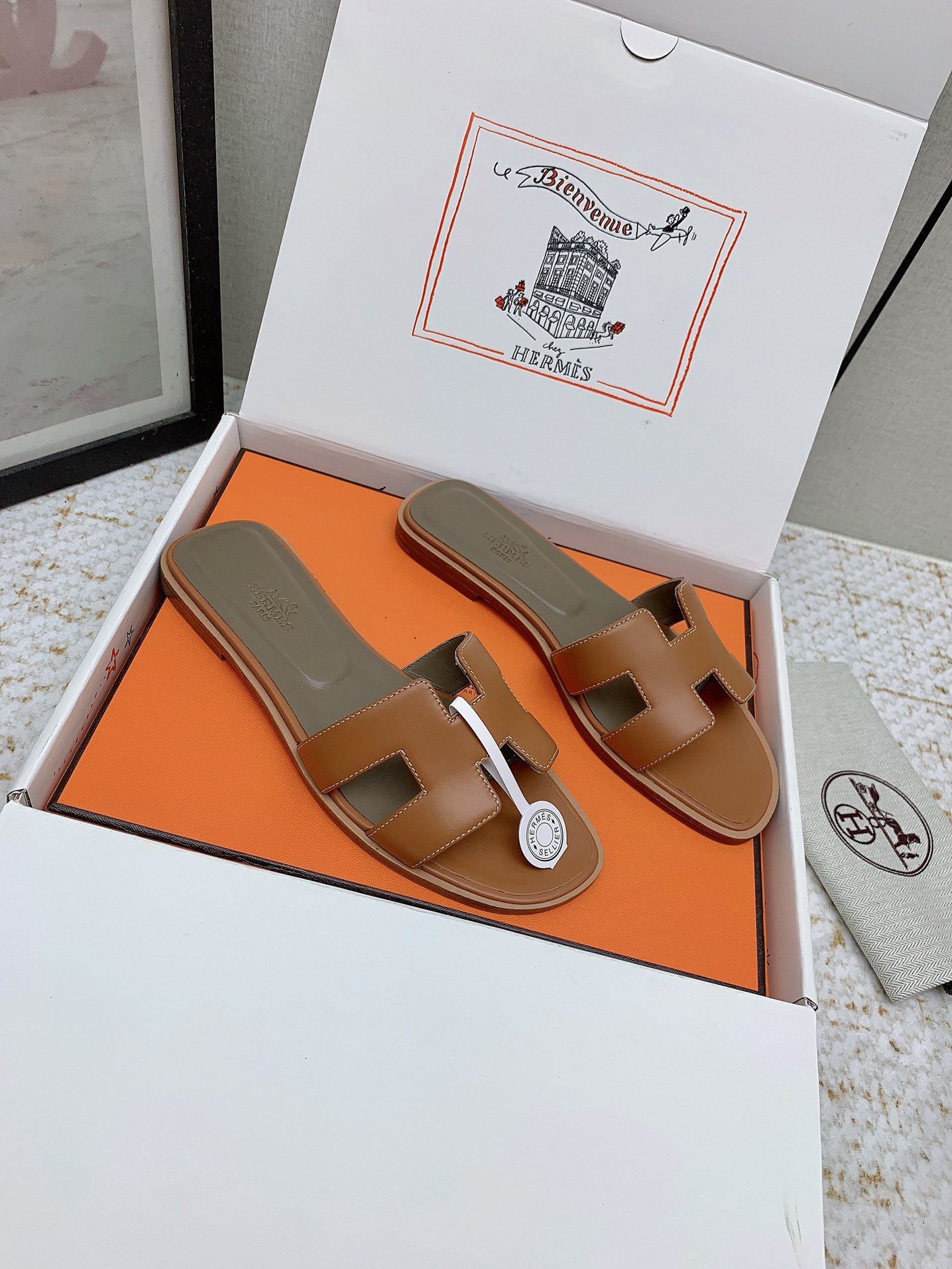 Hermès Oran Sandal: Iconic Style, Unparalleled Comfort in Brown Leather 1 i1750232797 6475 4