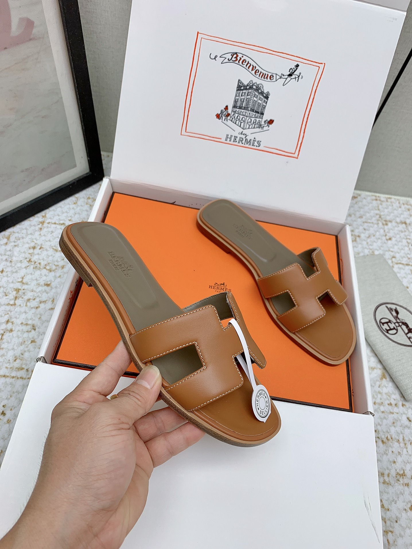 Hermès Oran Sandal: Iconic Style, Unparalleled Comfort in Brown Leather 5 i1750232797 9202 8