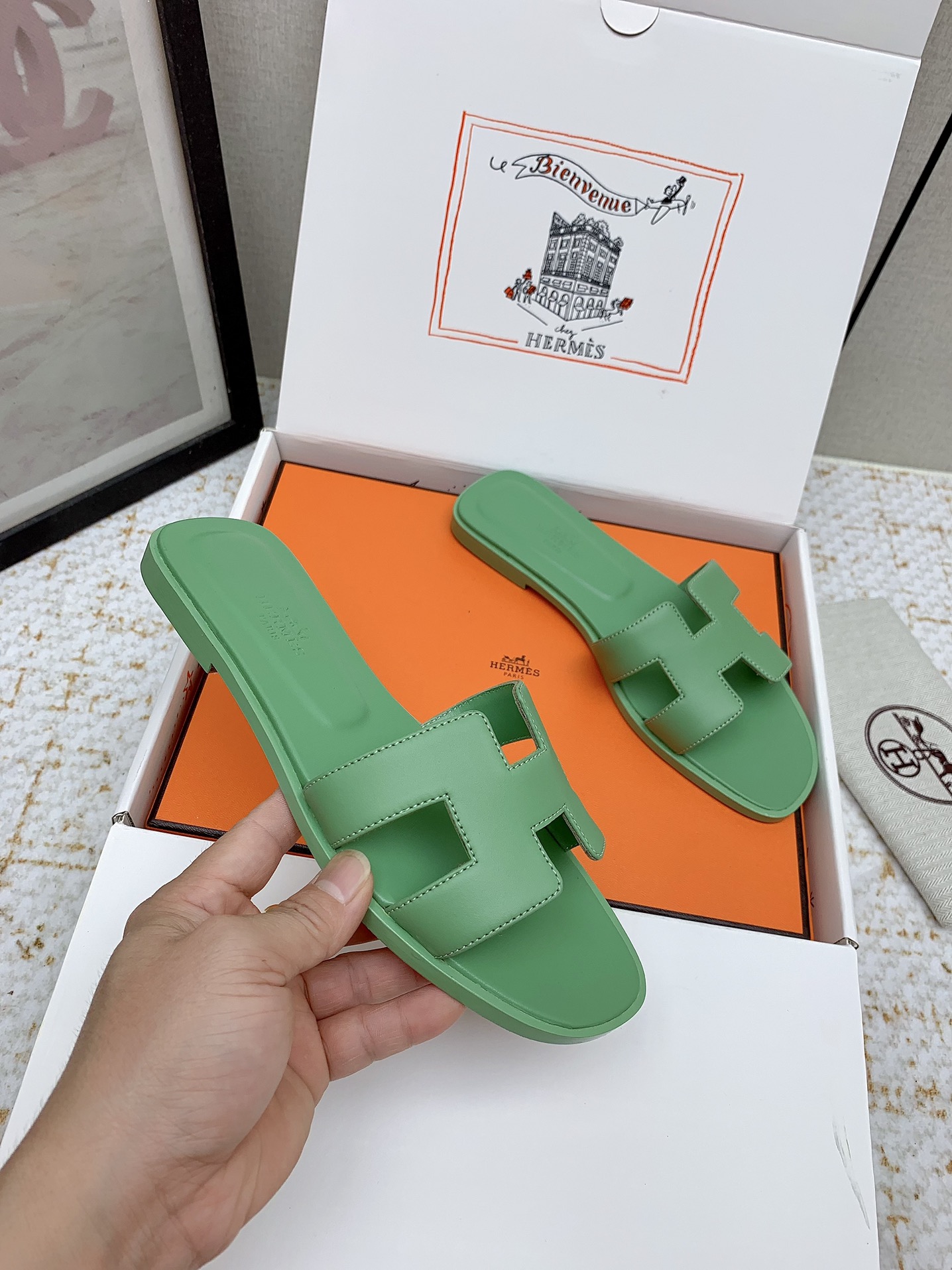 Hermès Oran Sandals, Green Leather Slides for Women, Available in Multiple Sizes 5 i1750232821 1183 5