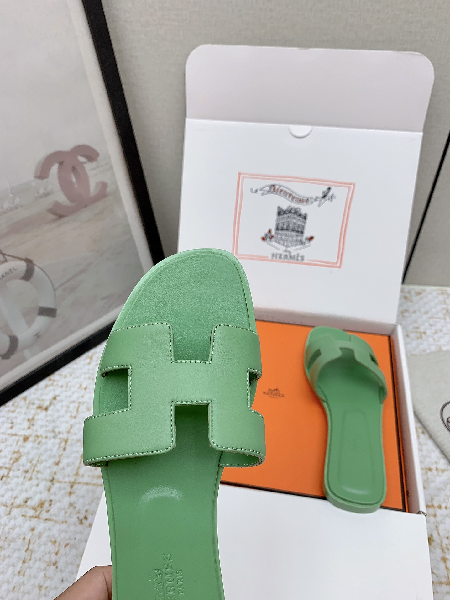 Hermès Oran Sandals, Green Leather Slides for Women, Available in Multiple Sizes 9 i1750232821 2728 0