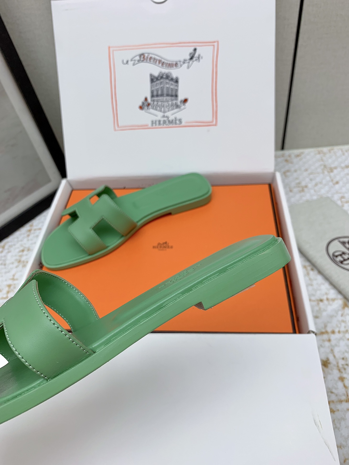 Hermès Oran Sandals, Green Leather Slides for Women, Available in Multiple Sizes 8 i1750232821 8960 4