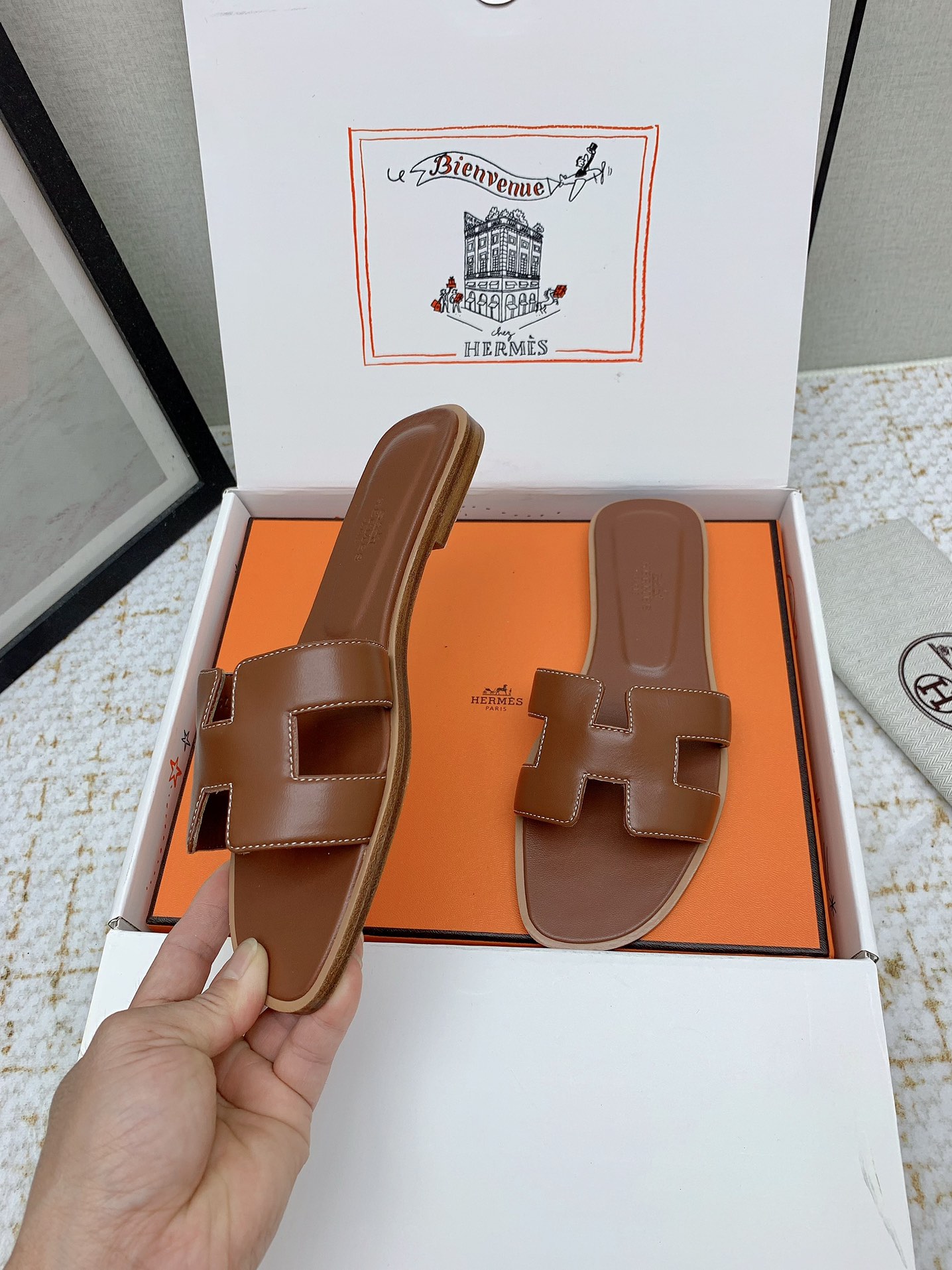 Hermès Oran Leather Slides - Iconic 'H' Cutout Design - Various Sizes Available 4 i1750232846 5055 2