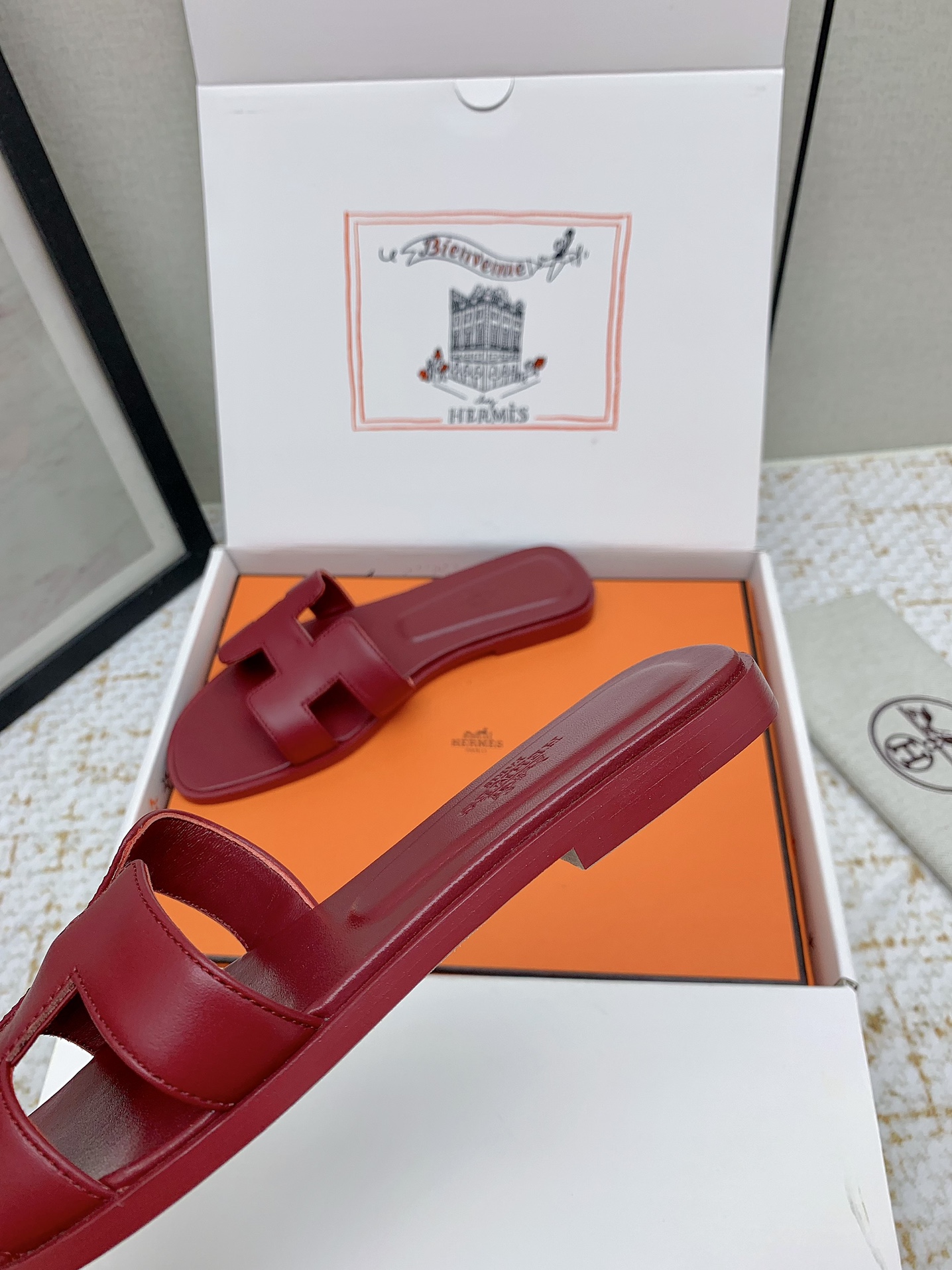 Hermès Oran Leather Sandals - Iconic Style & Comfort (Sizes 35-42 Available) 9 i1750232932 2665 0