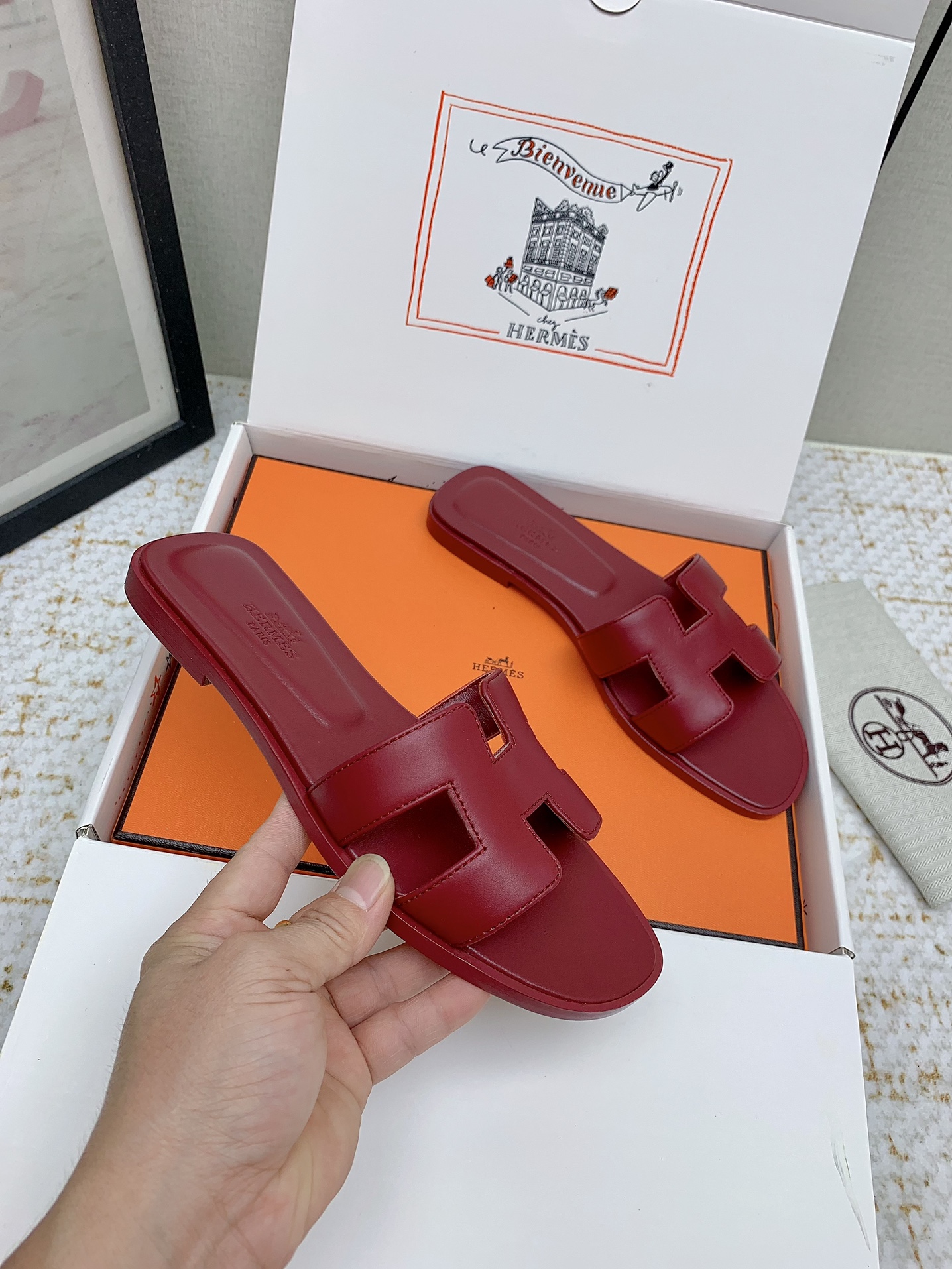 Hermès Oran Leather Sandals - Iconic Style & Comfort (Sizes 35-42 Available) 6 i1750232932 96 0
