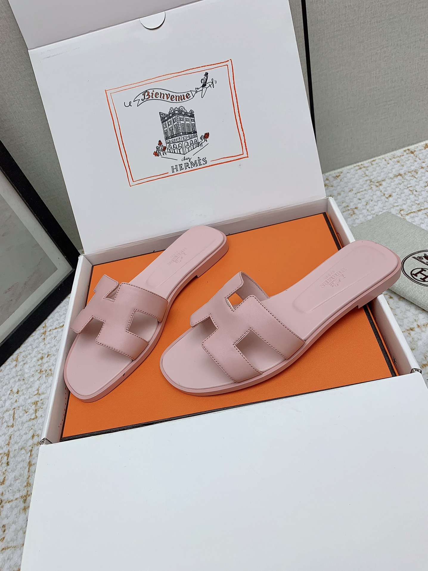 Elegant Hermes Oran Pink Leather Sandals Slides - Size 35-42 Available 4 i1750232961 4138 1