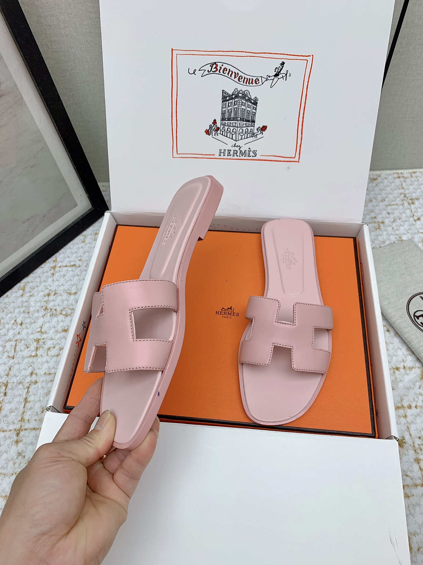 Elegant Hermes Oran Pink Leather Sandals Slides - Size 35-42 Available 5 i1750232961 6214 0