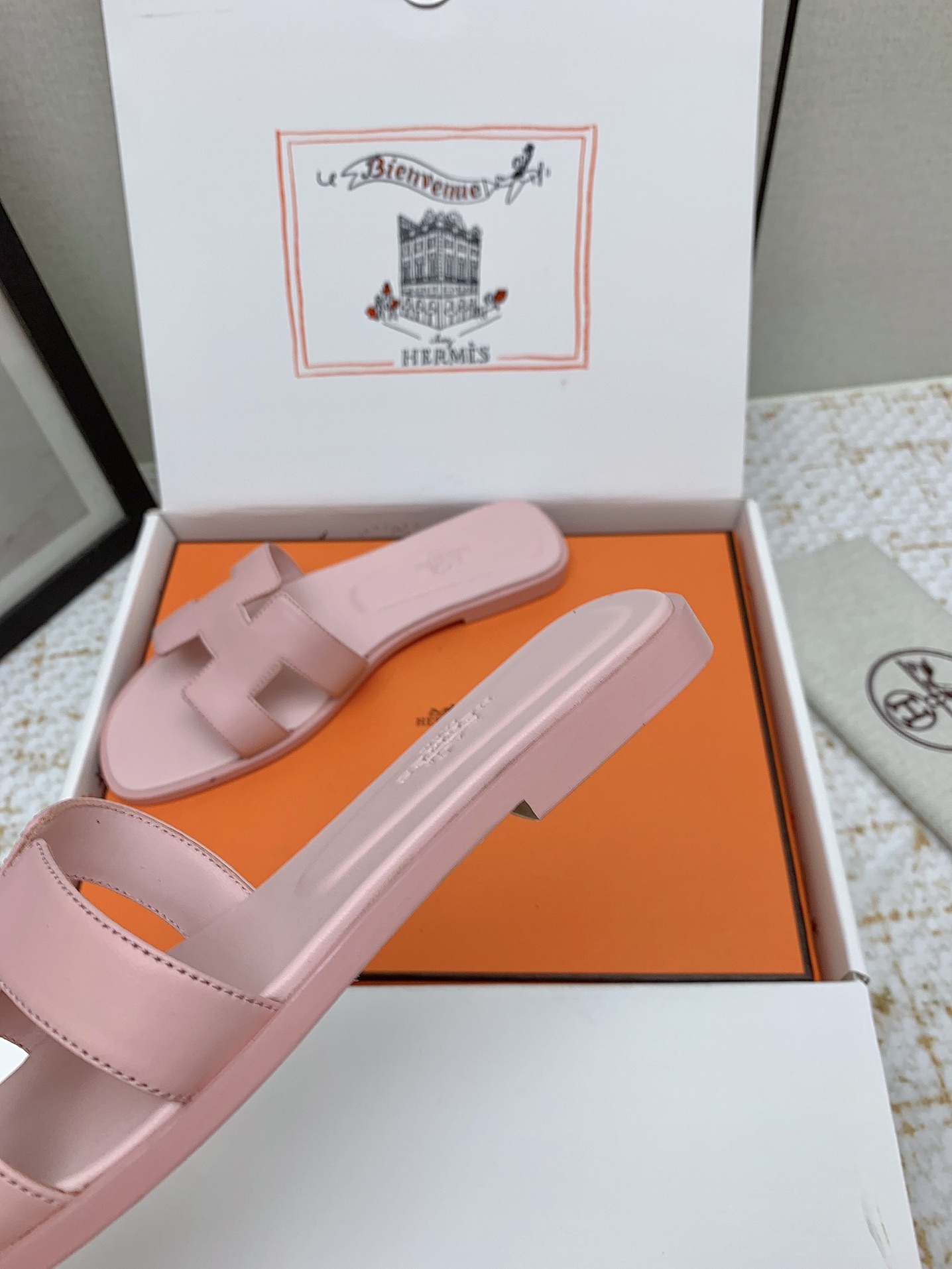 Elegant Hermes Oran Pink Leather Sandals Slides - Size 35-42 Available 9 i1750232962 9656 8