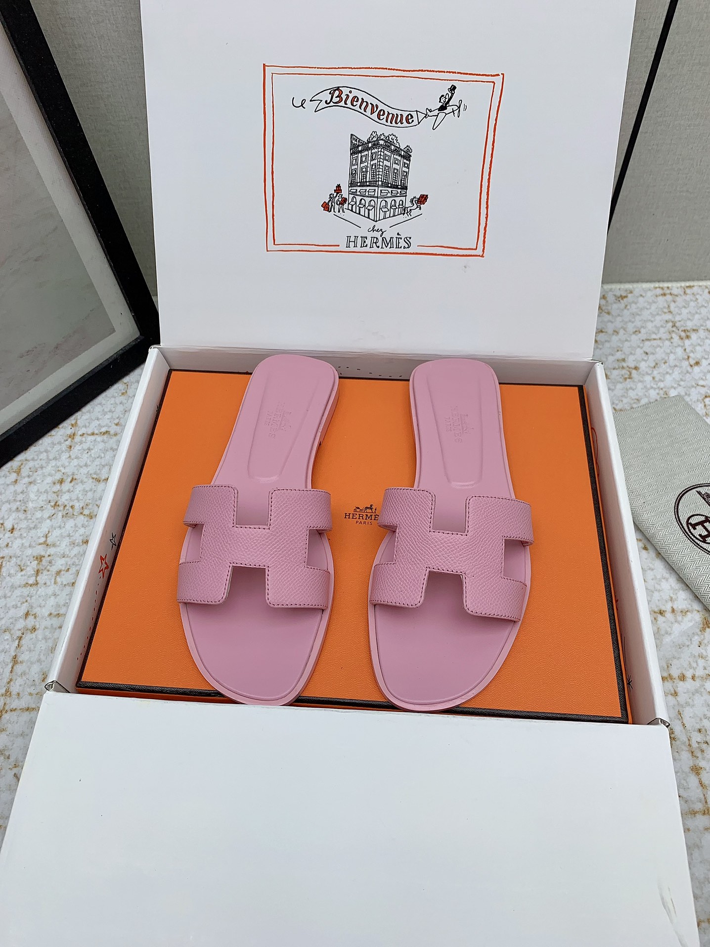 Hermès Oran Pink Leather Flat Sandals Slides Shoes, Women Size 35-42 2 i1750233114 1983 2