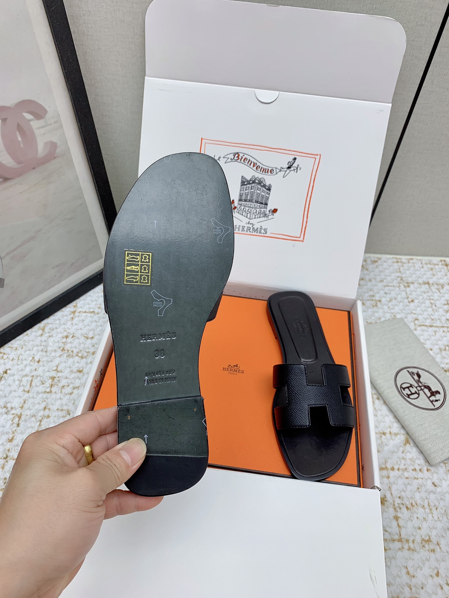 Hermès Oran Black Leather Sandals Iconic Slides - Sizes 35 to 42 Available 8 i1750233161 3349 6