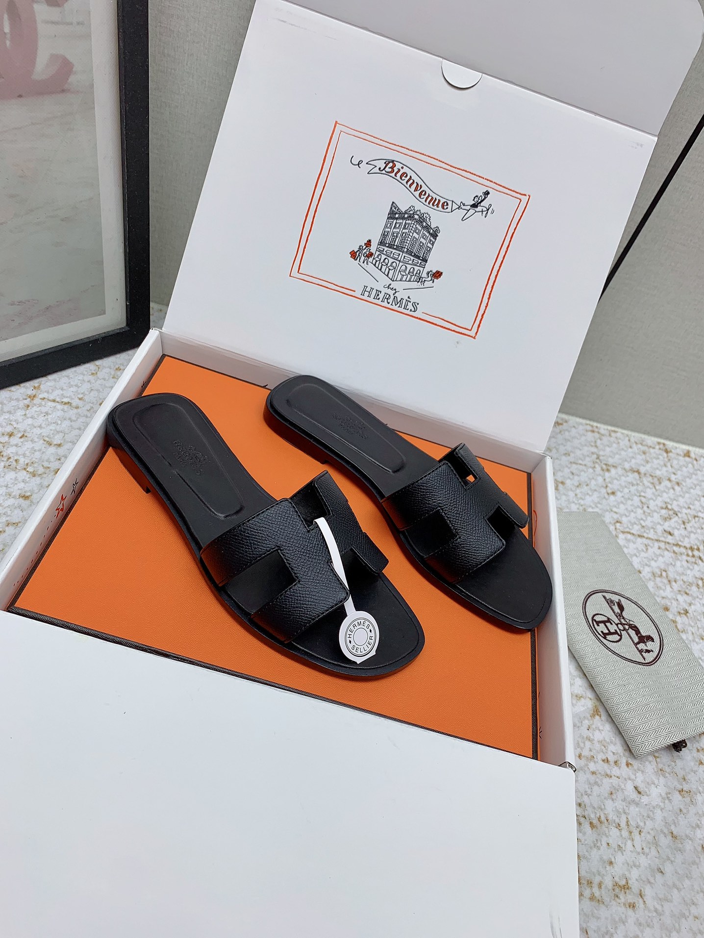 Hermès Oran Black Leather Sandals Iconic Slides - Sizes 35 to 42 Available 2 i1750233161 9126 7