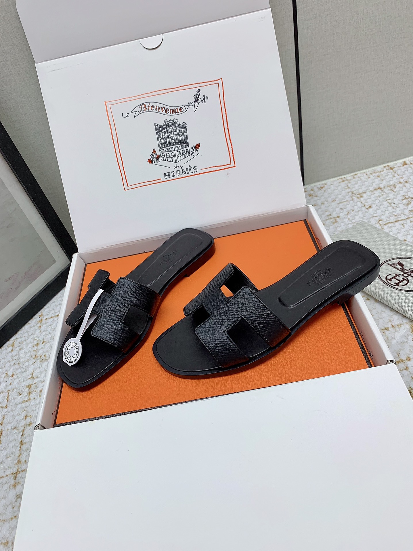 Hermès Oran Black Leather Sandals Iconic Slides - Sizes 35 to 42 Available 4 i1750233161 9373 2