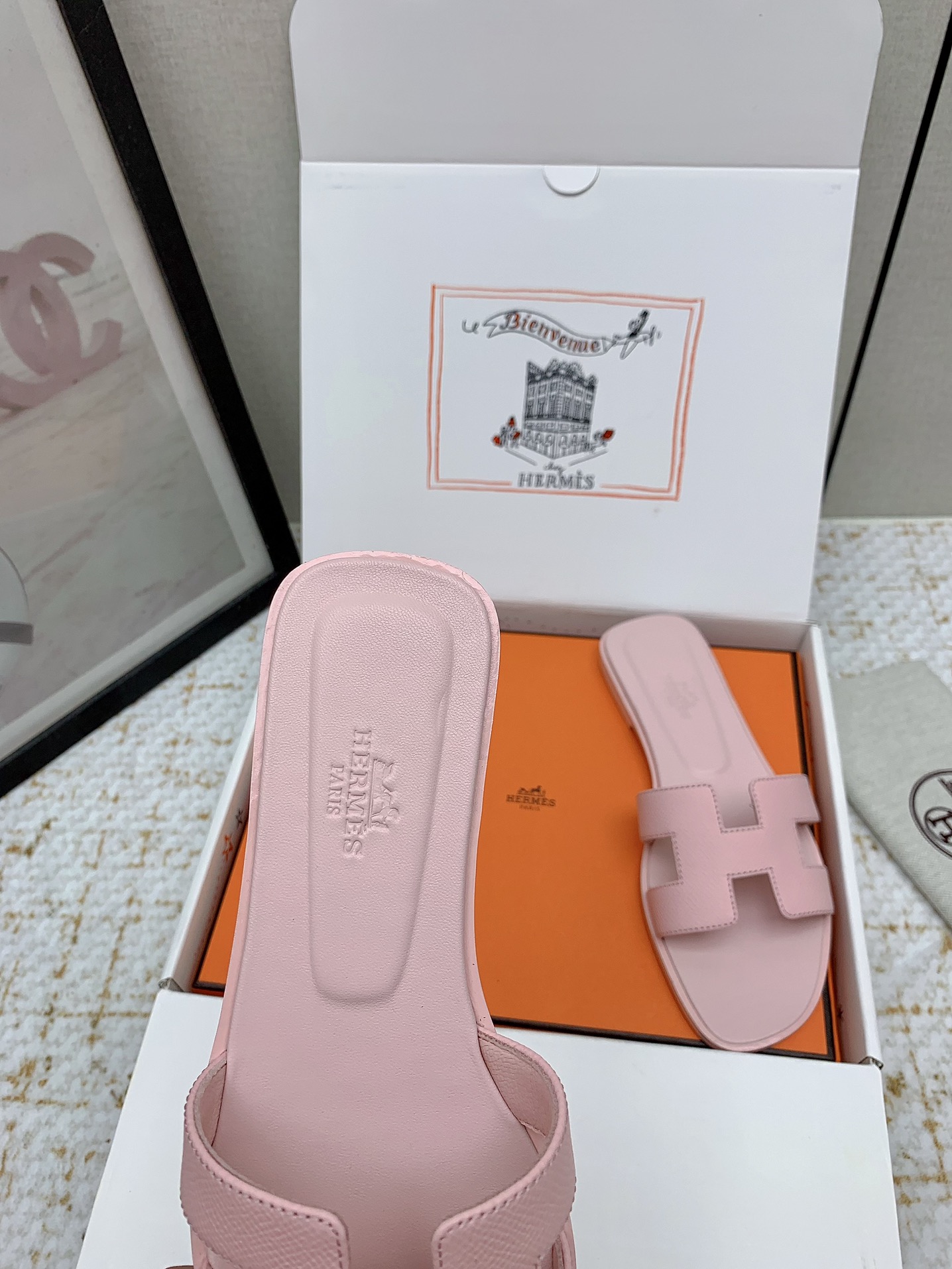 Hermès Oran Pink Leather Flat Sandals Slides, Comfortable & Stylish 7 i1750233196 5140 5