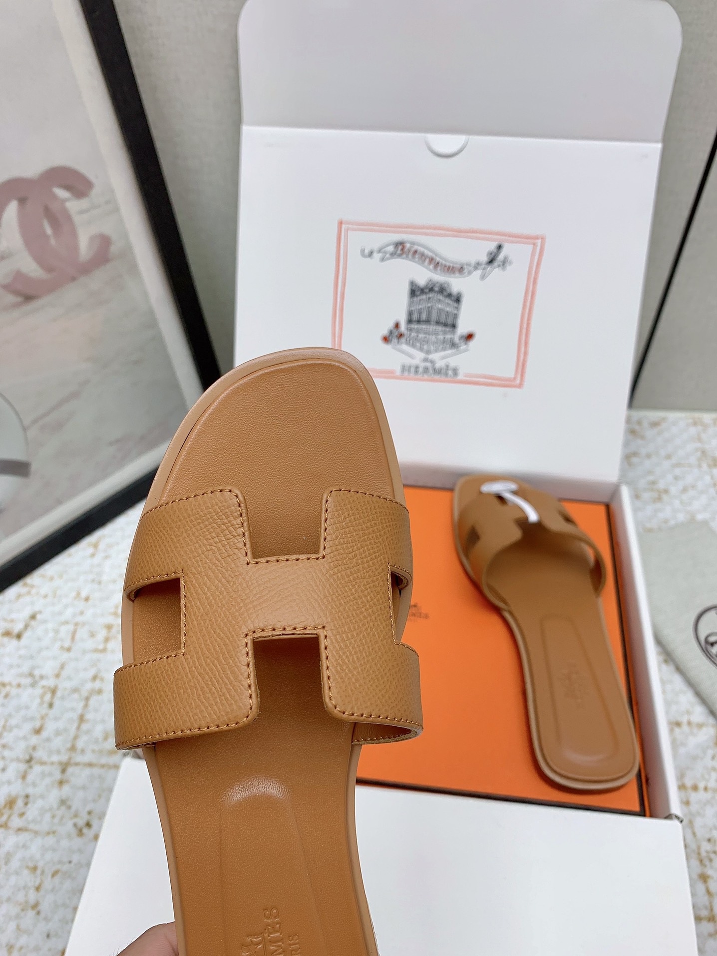 Hermès Oran Leather Flat Sandals Slides, Classic Style, Sizes 35-42 Available 10 i1750233258 5875 0