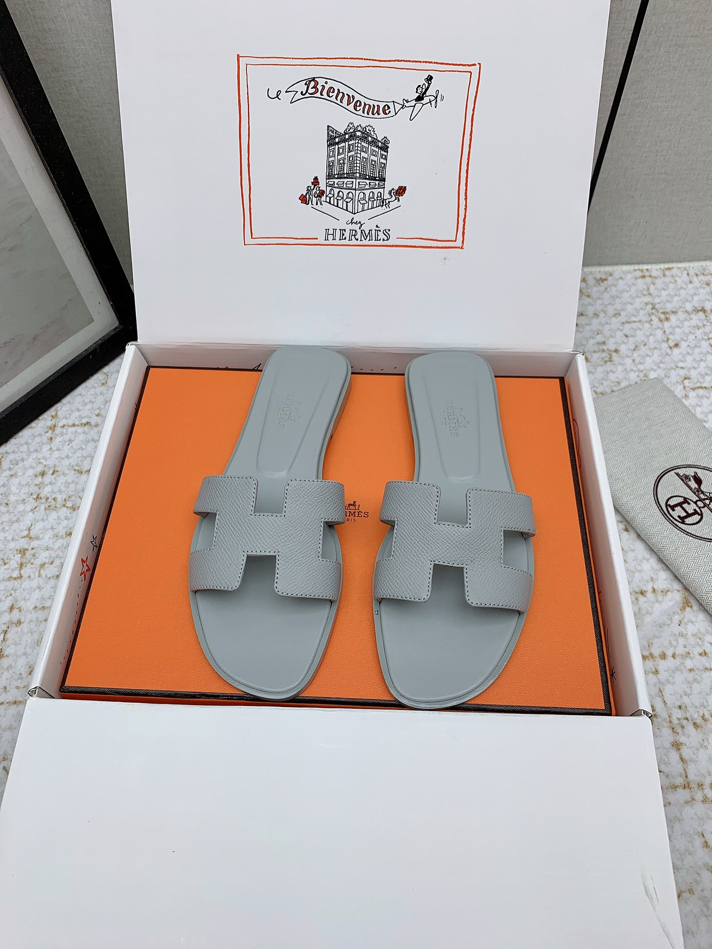 Hermès Oran Sandal, Gray Leather Slides for Women, Sizes 35-42 Available 2 i1750233341 5799 7
