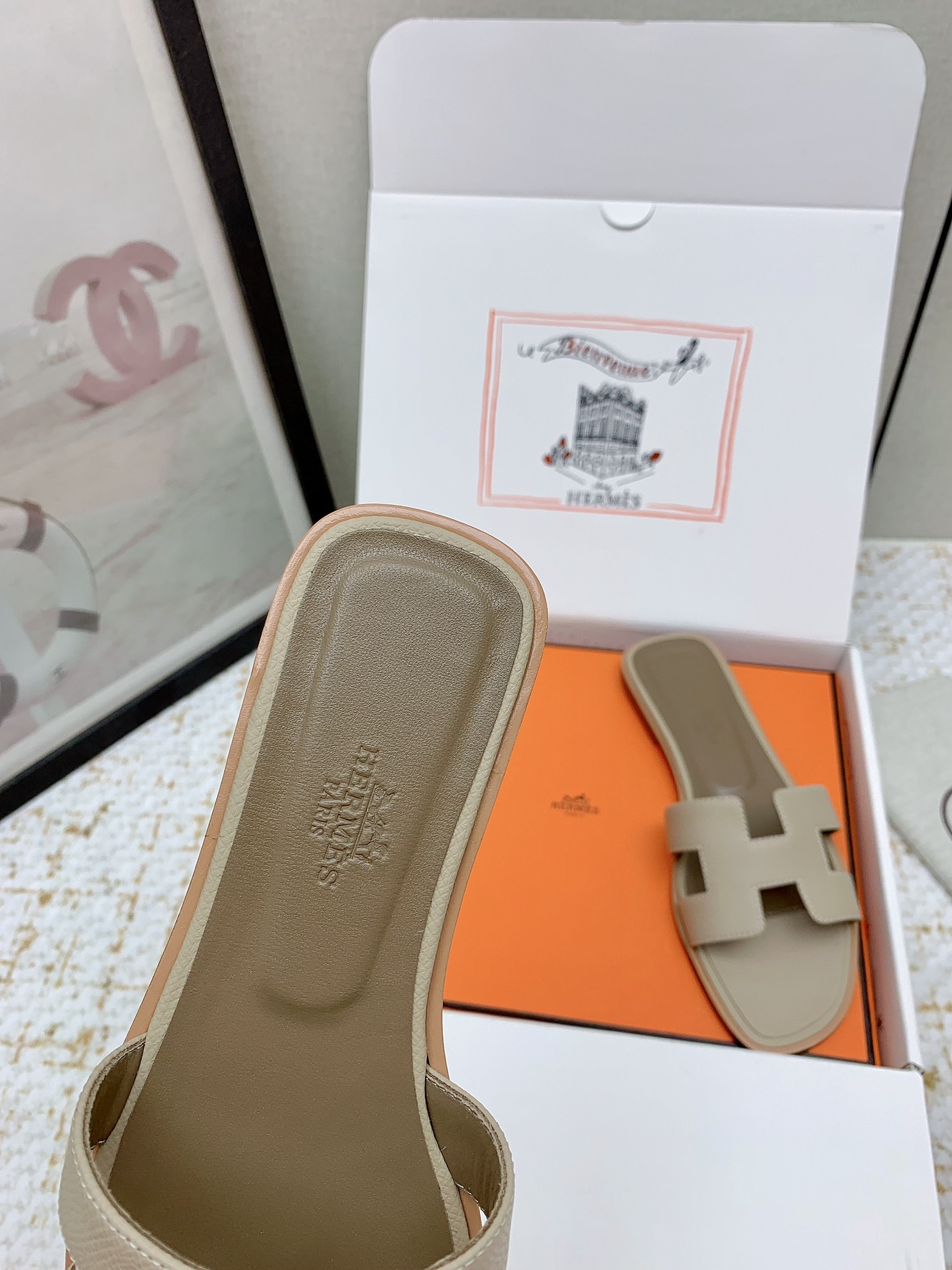 Hermès Oran Leather Sandals - Iconic Style & Comfort, Available in Multiple Sizes 7 i1750233373 8848 0