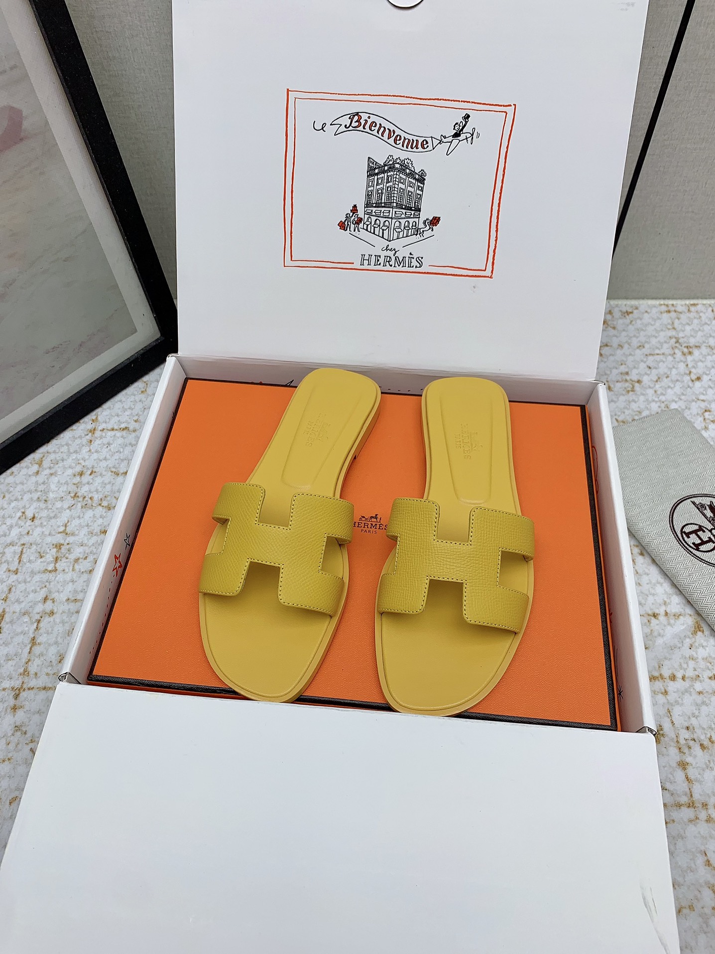 Hermes Oran Sandal - Iconic Style & Comfort, Yellow Leather Slides 2 i1750233496 8998 6