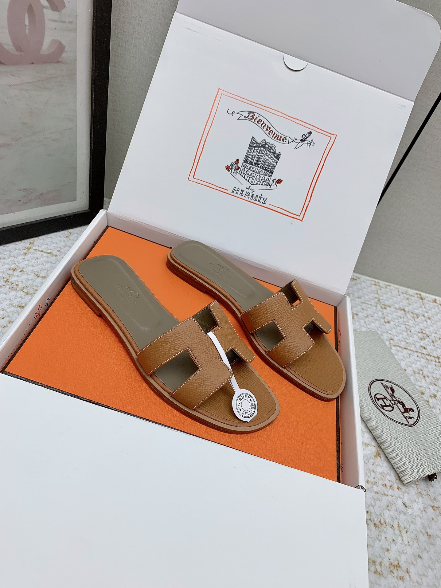 Hermès Oran Leather Sandals Slides - Iconic Style & Comfort, Sizes 35-42 1 i1750233562 6300 8