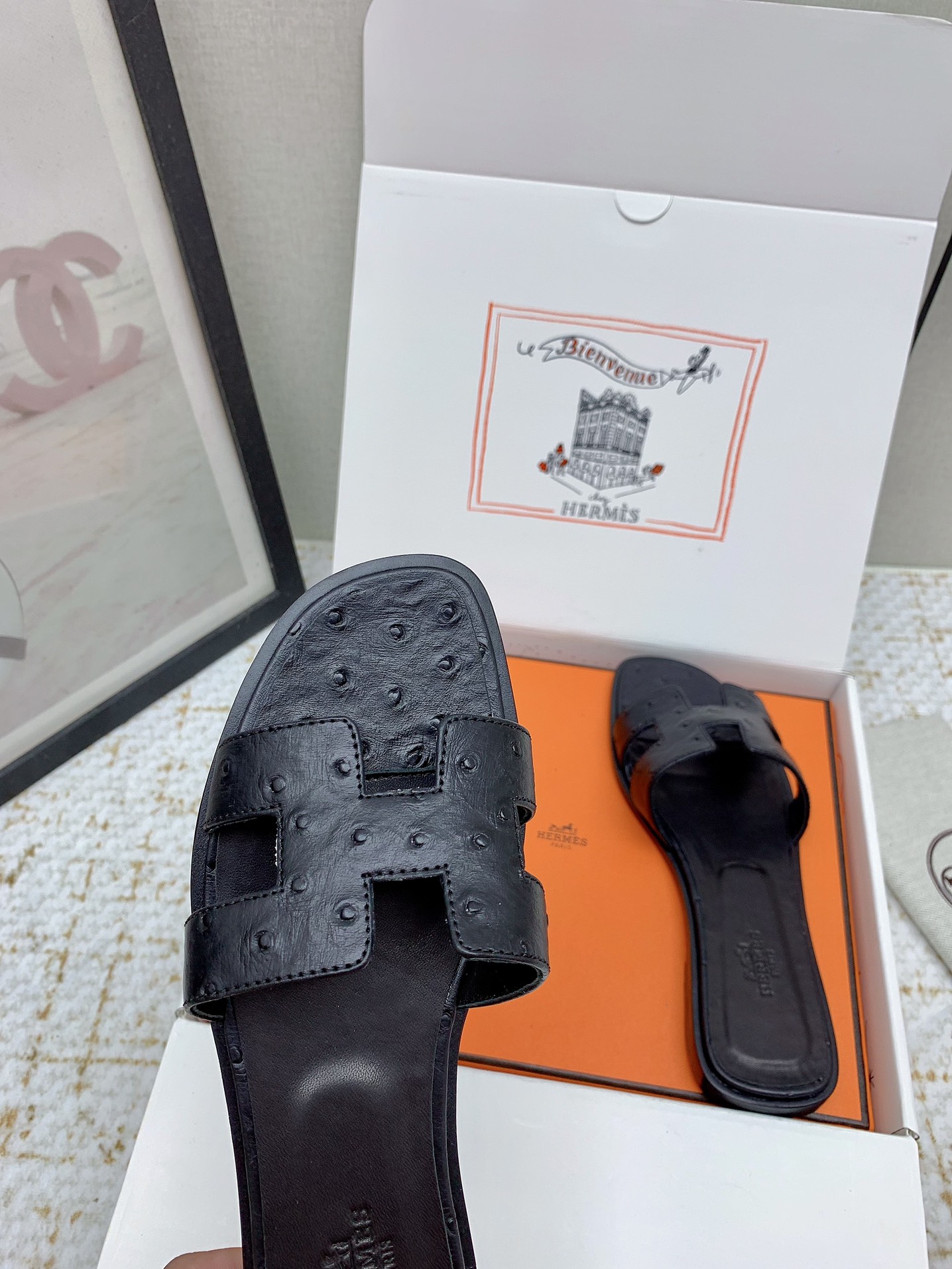 Hermès Oran Black Leather Sandals Slides - Iconic Style & Comfort 10 i1750233794 2704 2