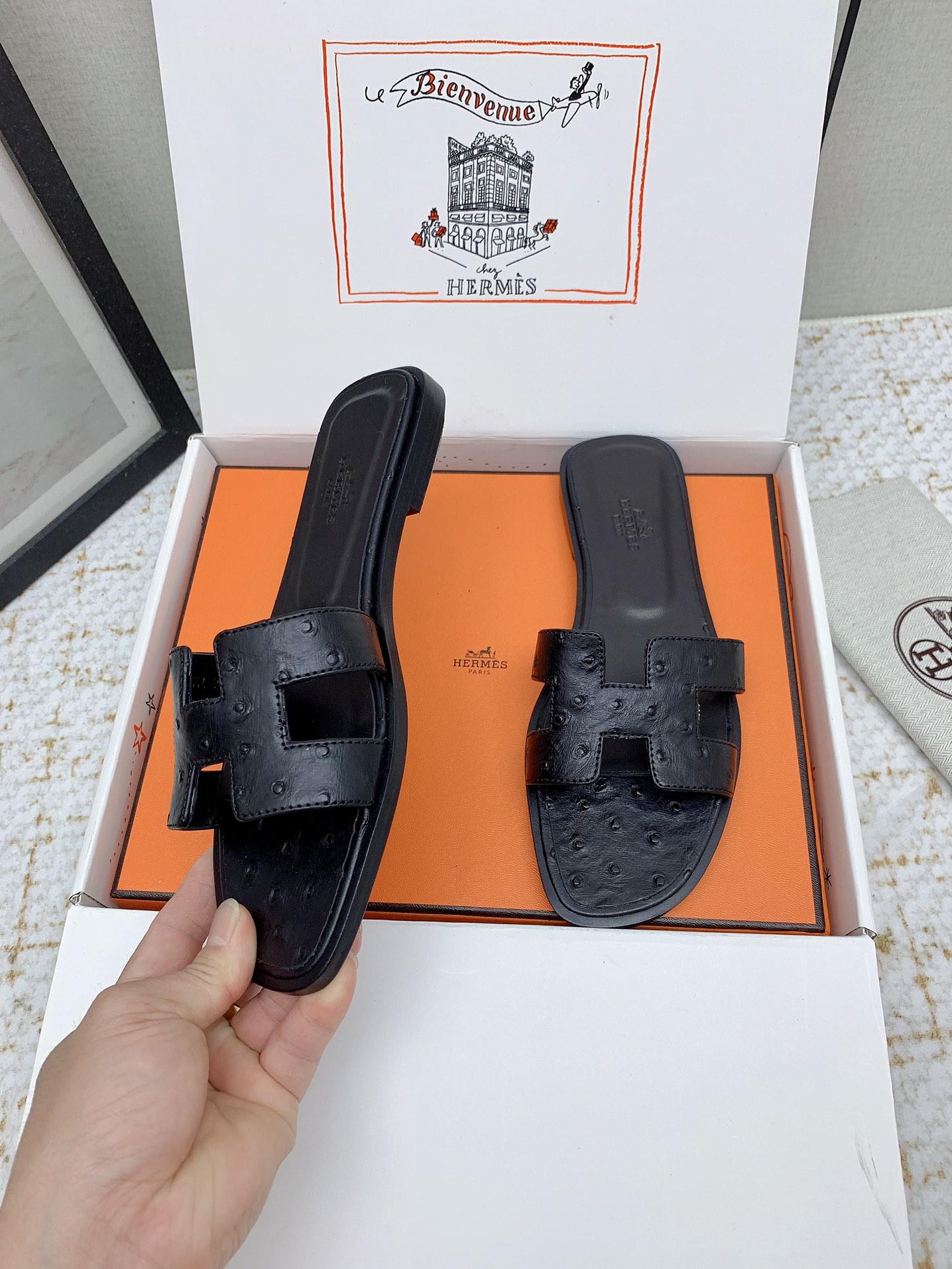 Hermès Oran Black Leather Sandals Slides - Iconic Style & Comfort 5 i1750233794 5818 8
