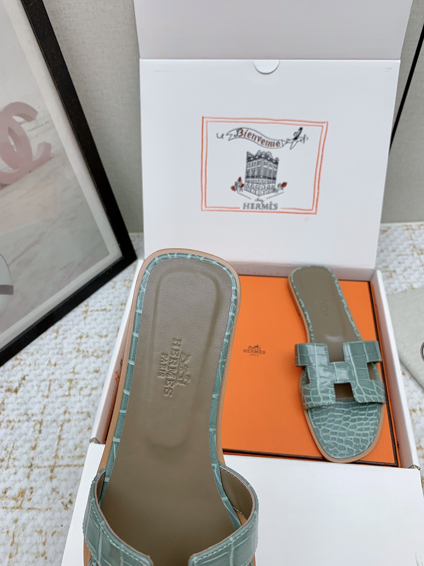 Hermes Oran Sandal: Luxurious Leather Slides for Women, Various Sizes 7 i1750234212 8945 4