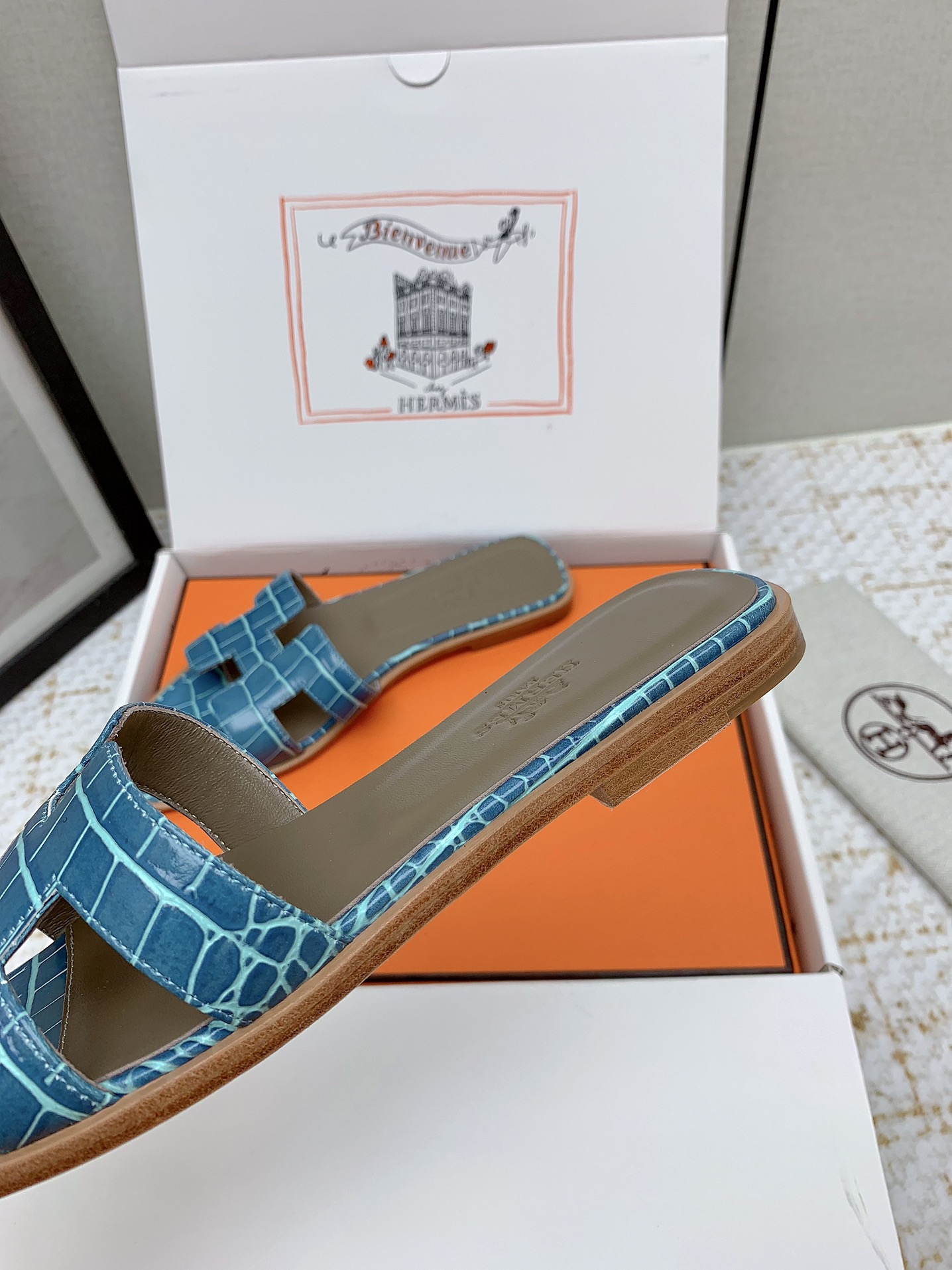 Hermès Oran Blue Crocodile Embossed Leather Women's Sandals Slides Shoes 10 i1750234237 7207 5