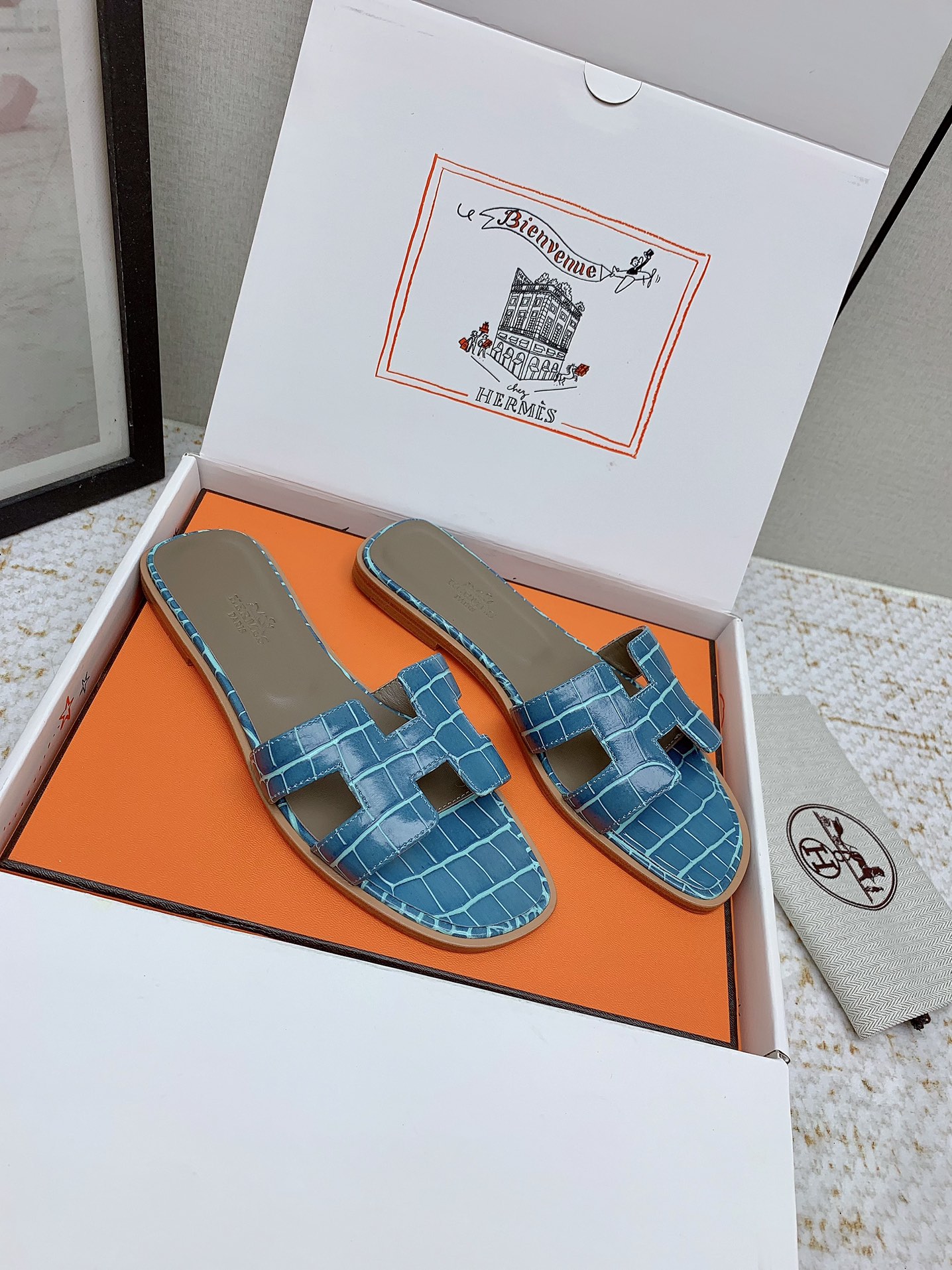 Hermès Oran Blue Crocodile Embossed Leather Women's Sandals Slides Shoes 2 i1750234237 7463 6