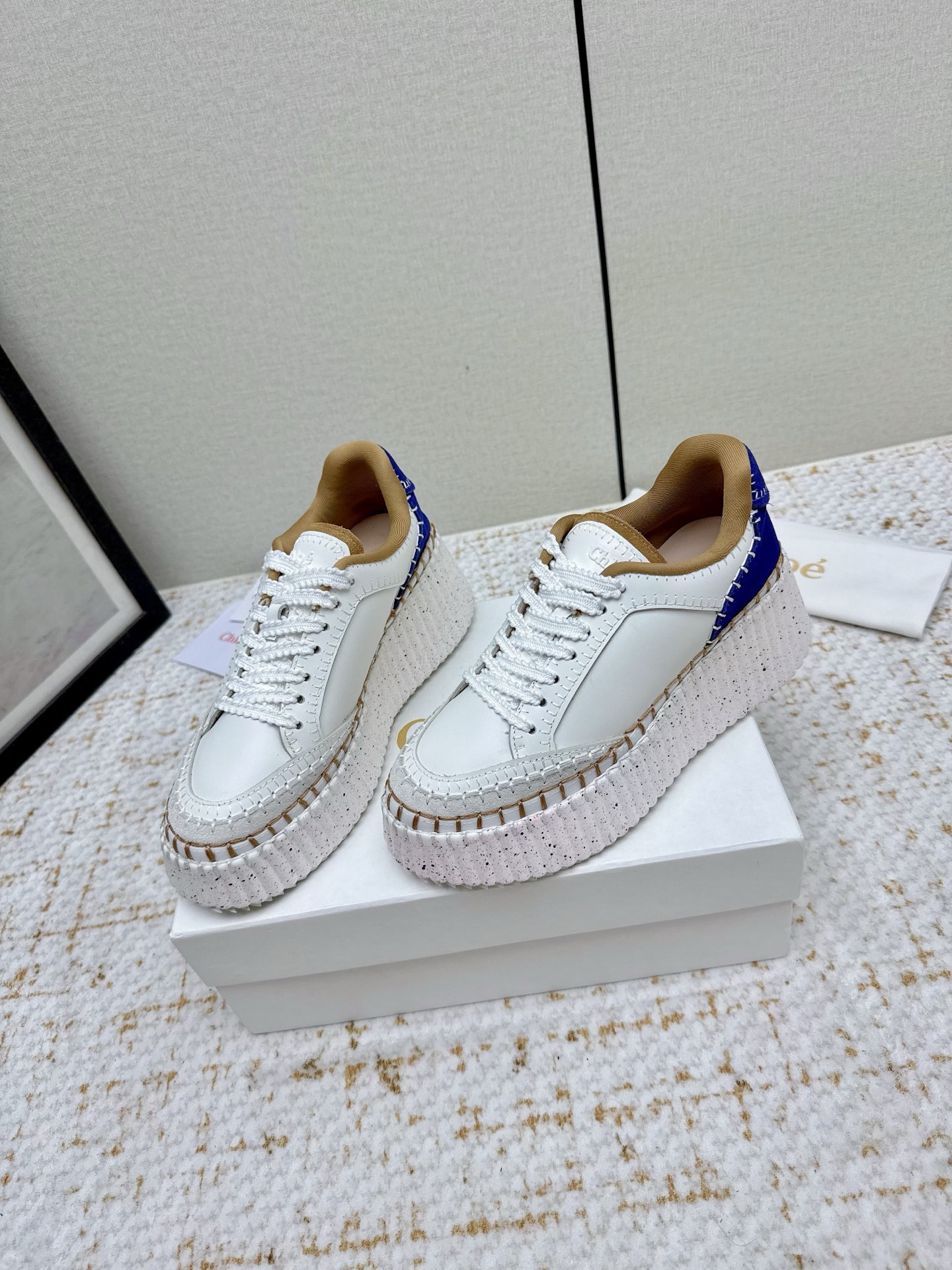 Chloe Counter: High Fashion Shoes in Five Colors for 2025 - 图片 3