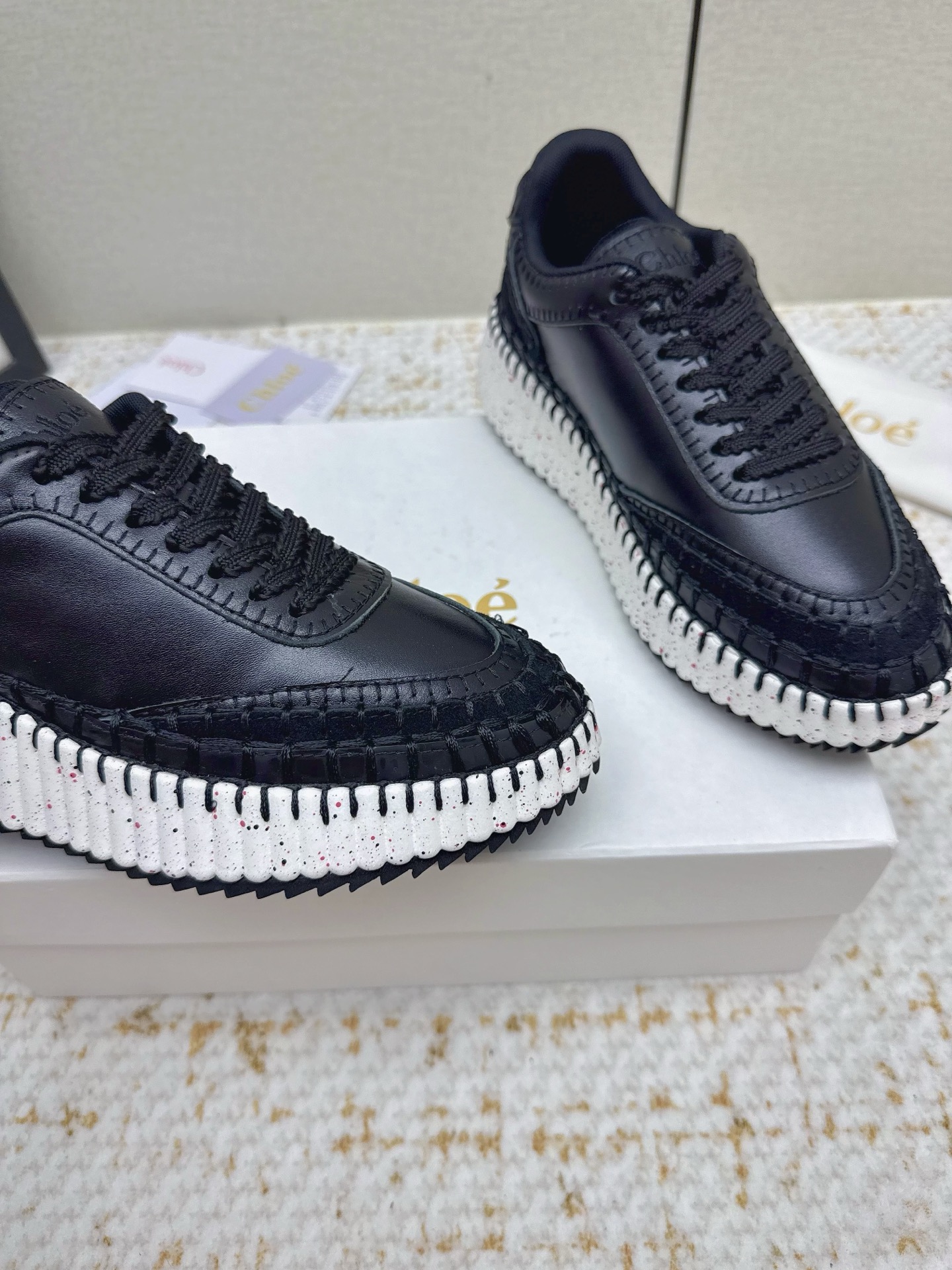 High-Fashion Chloe Shoes: 5 Colors, Premium Materials, Lightweight Soles (950) - 图片 8