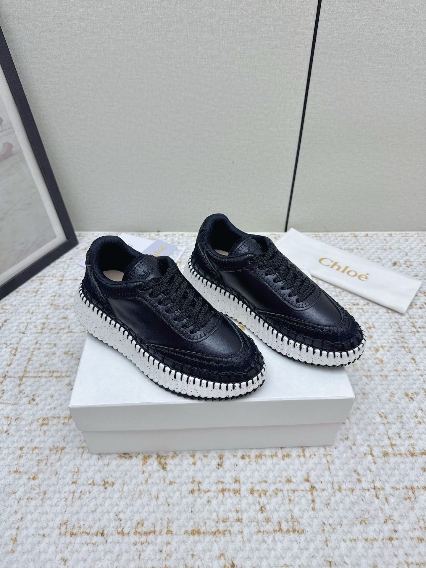 High-Fashion Chloe Shoes: 5 Colors, Premium Materials, Lightweight Soles (950) - 图片 1