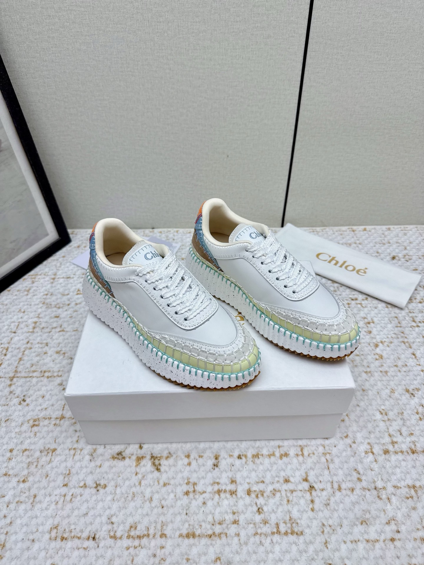 Chloe Counter 2025 High Fashion Shoes in Five Colors - 图片 1