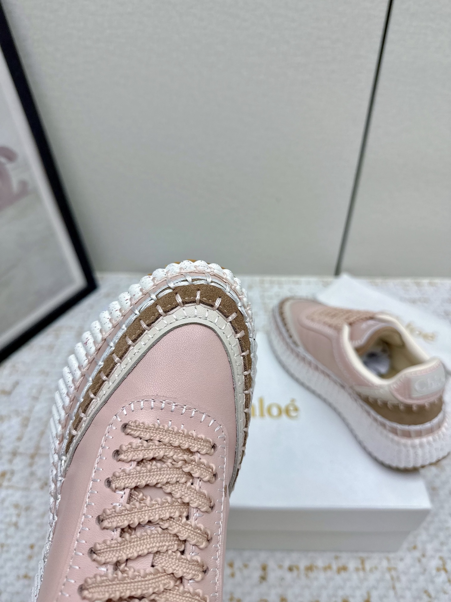 Chloe 2025s High-Fashion Shoes in Five Colors - 图片 8