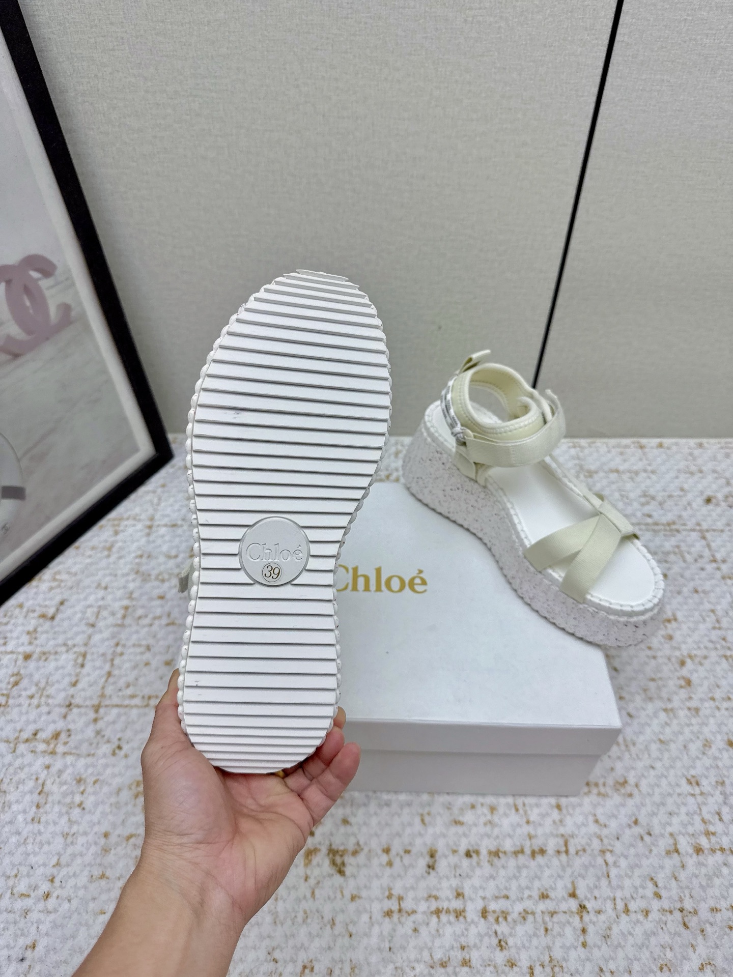 Chol’s 2024s: Stylish High-Production Sandals with Velvet and Bubble Vacuum Sole - 图片 9