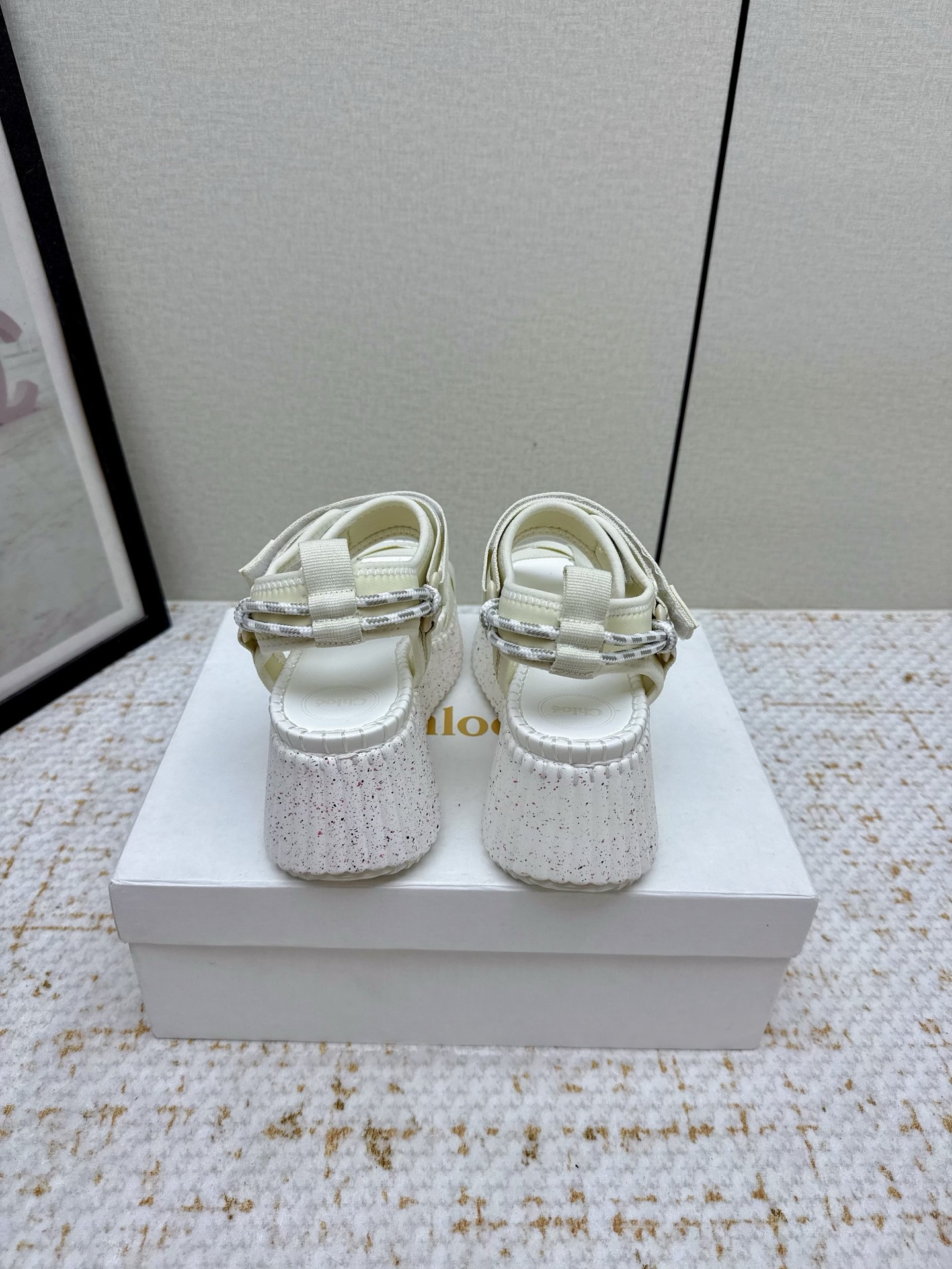 Chol’s 2024s: Stylish High-Production Sandals with Velvet and Bubble Vacuum Sole - 图片 7