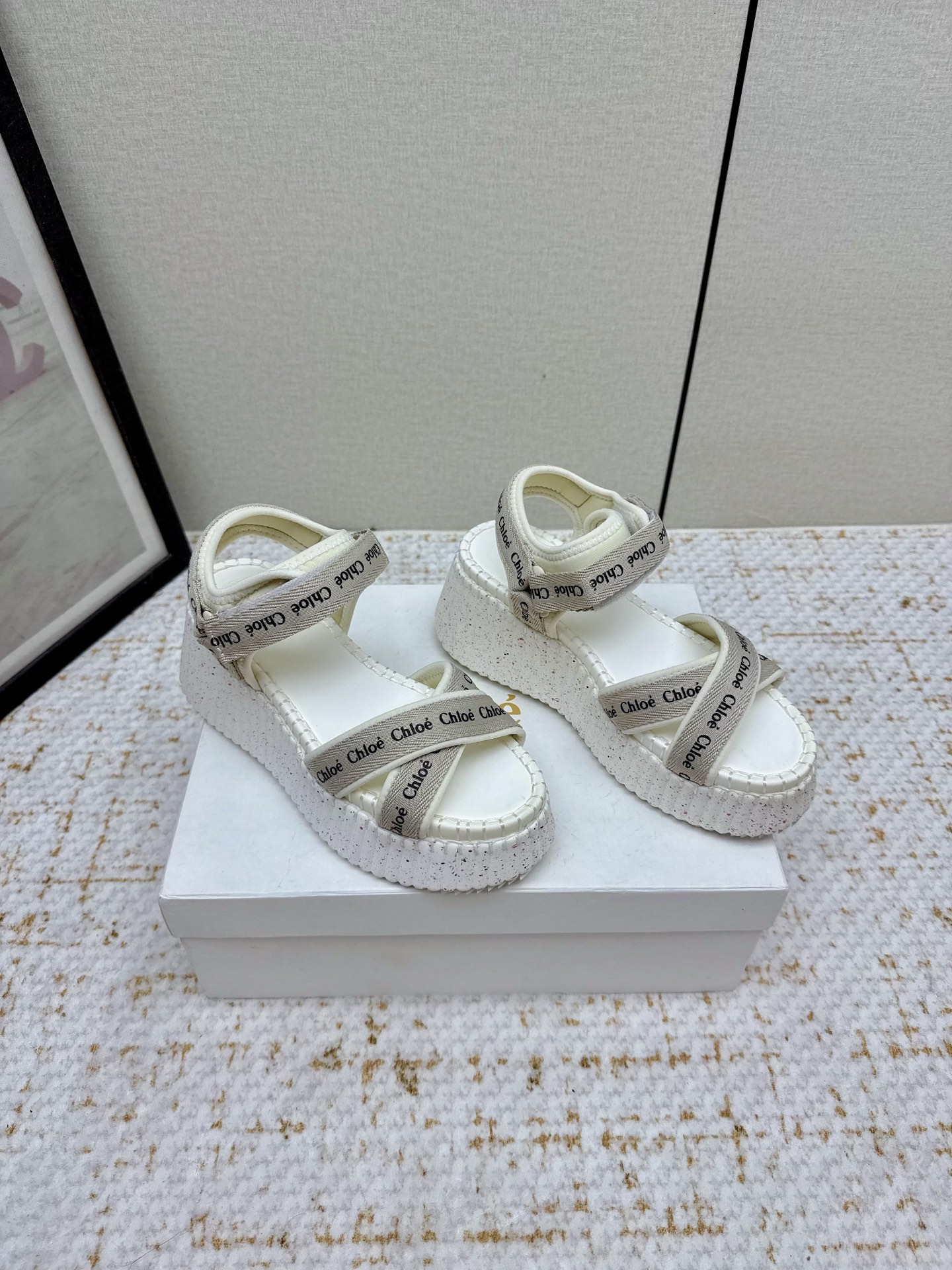 New Chol’s 2024s Sandals: Stylish, Comfortable, and Lightweight with 8CM Bubble Bottom. - 图片 1