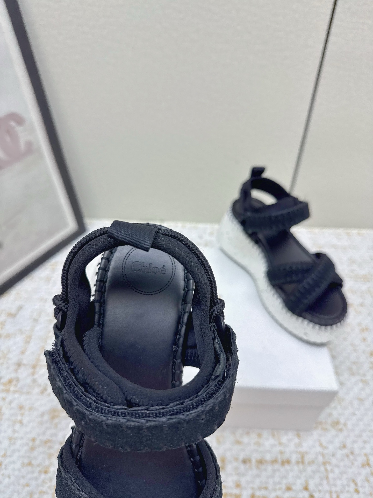 Chol’s 2024s: Stylish High Production Sandals with Cow Velvet and Bubble Vacuum Bottom - 图片 8