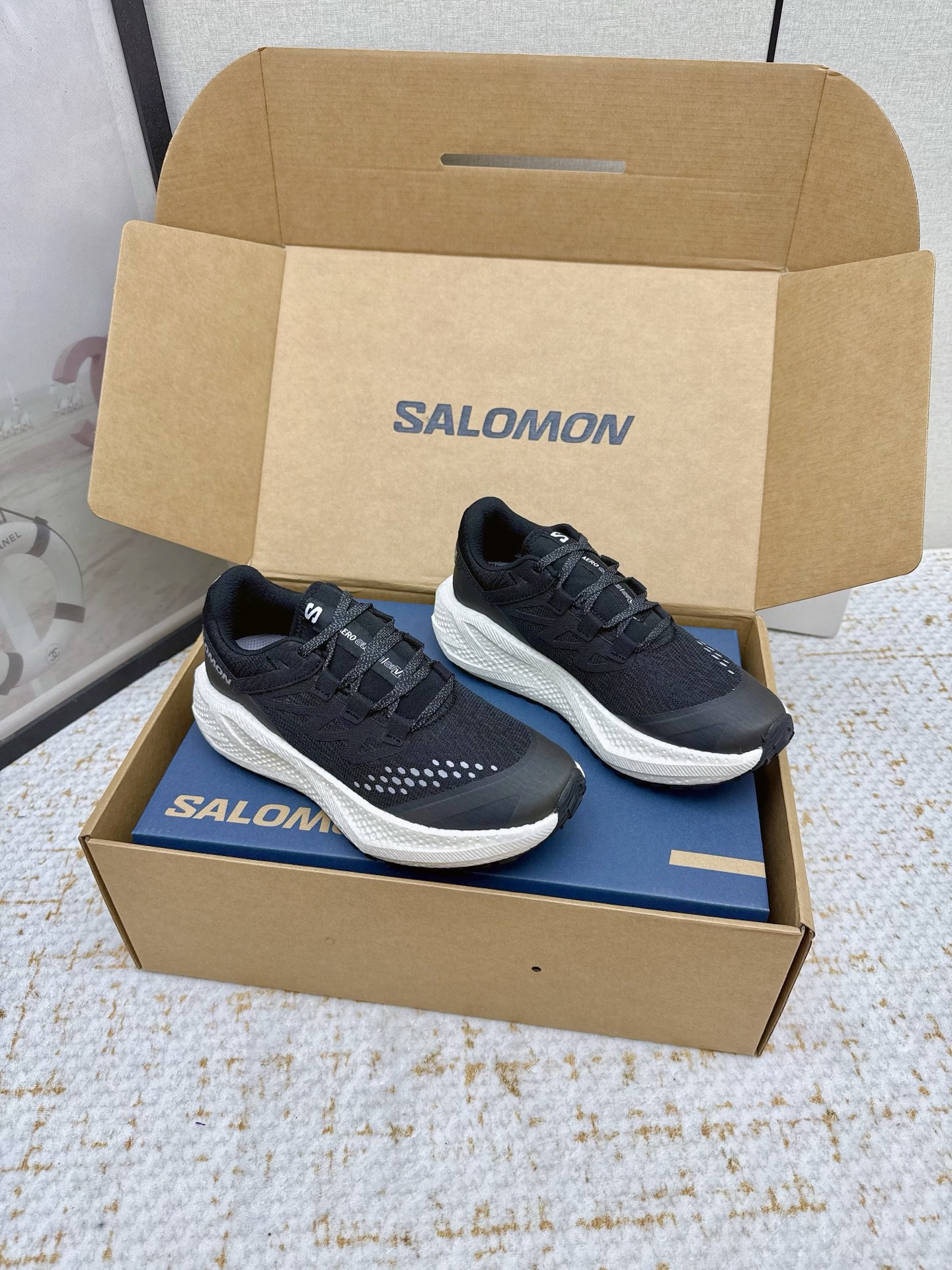 “Salomon 25 Aero Glide 3 GRVL Leisure Sport Shoes with Anti-Fouling Water Protection and Wide Fit” - 图片 1