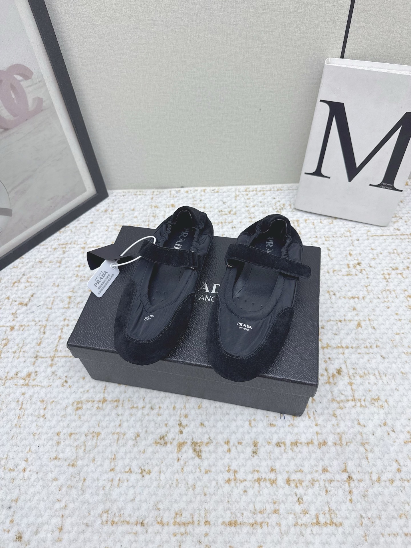 “Prada P’s 25sssfw Mary Jane’s Recreational Shoes: High-Level Comfort and Style in Sheepskin and Velvet” - 图片 2