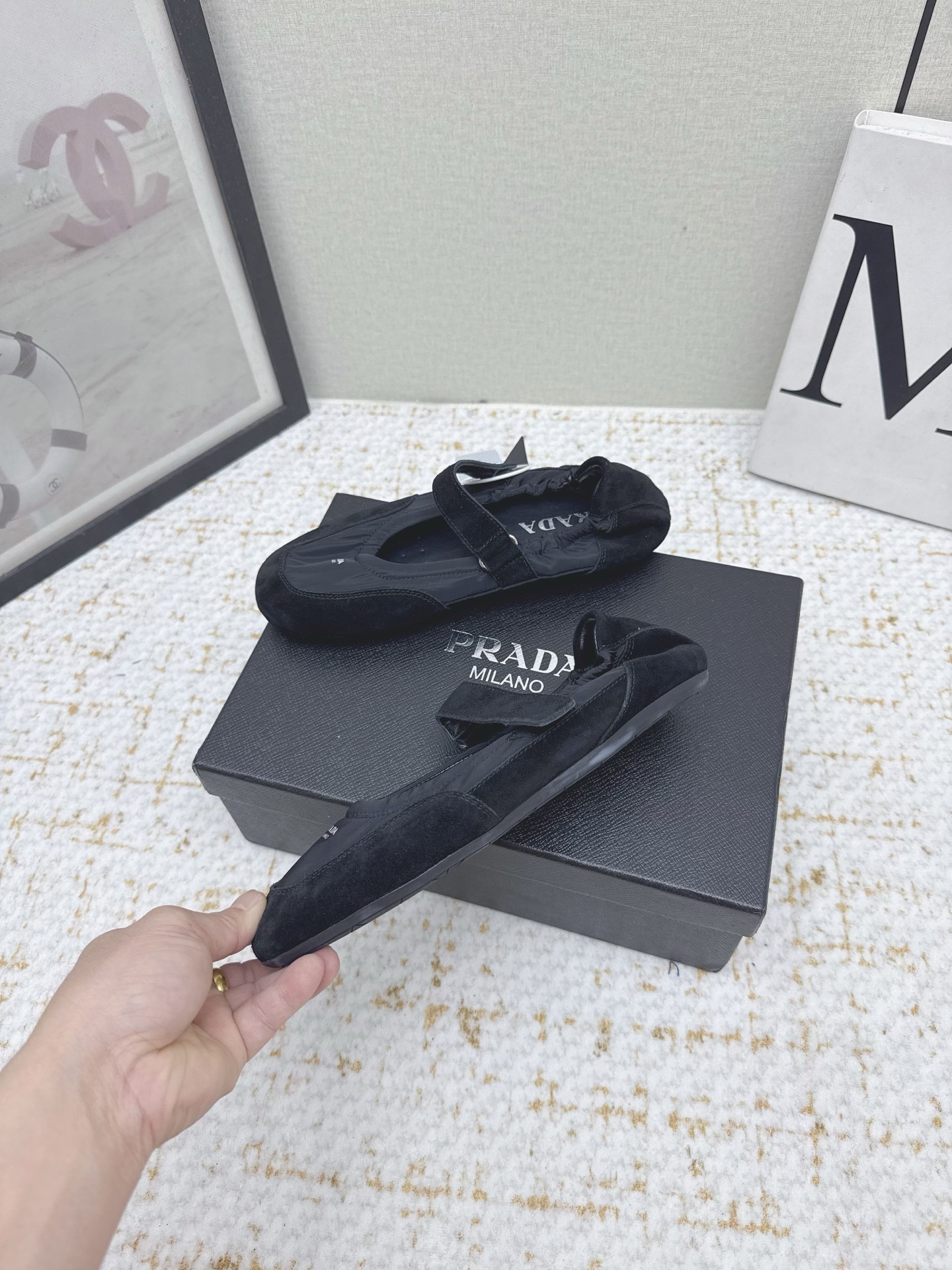 “Prada P’s 25sssfw Mary Jane’s Recreational Shoes: High-Level Comfort and Style in Sheepskin and Velvet” - 图片 5