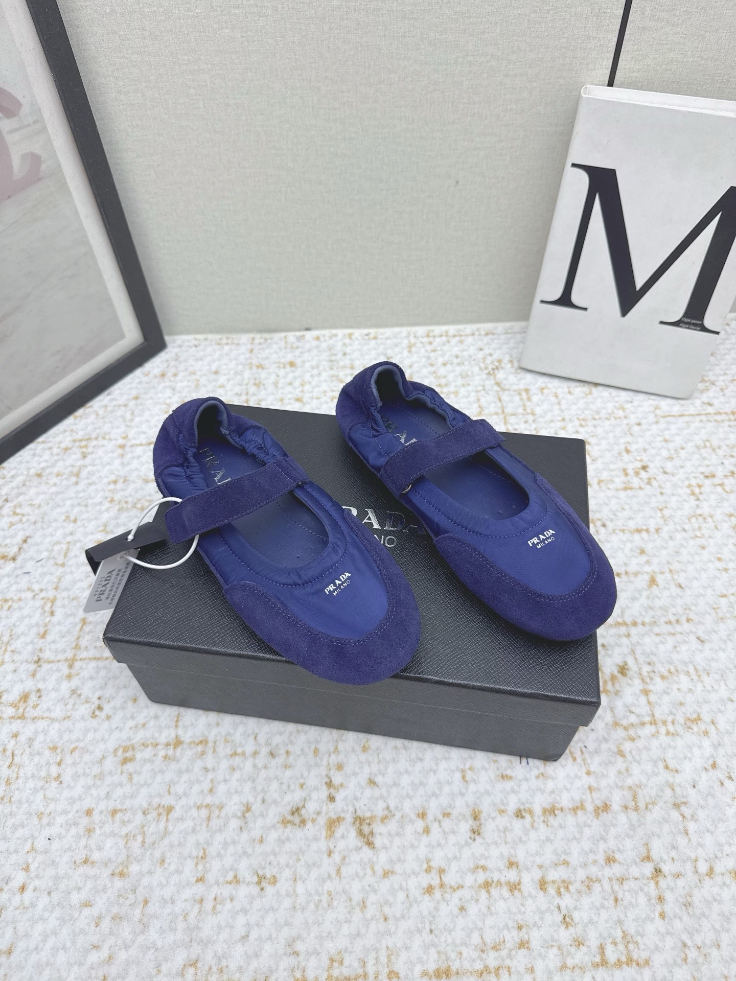 Title: Prada 576 High-Top Mary Jane Ballet Shoes in Soft Gel and Velvet – Product Details Summary: Prada’s high-top Mary Jane ballet shoes feature soft gel, sheepskin, - 图片 1