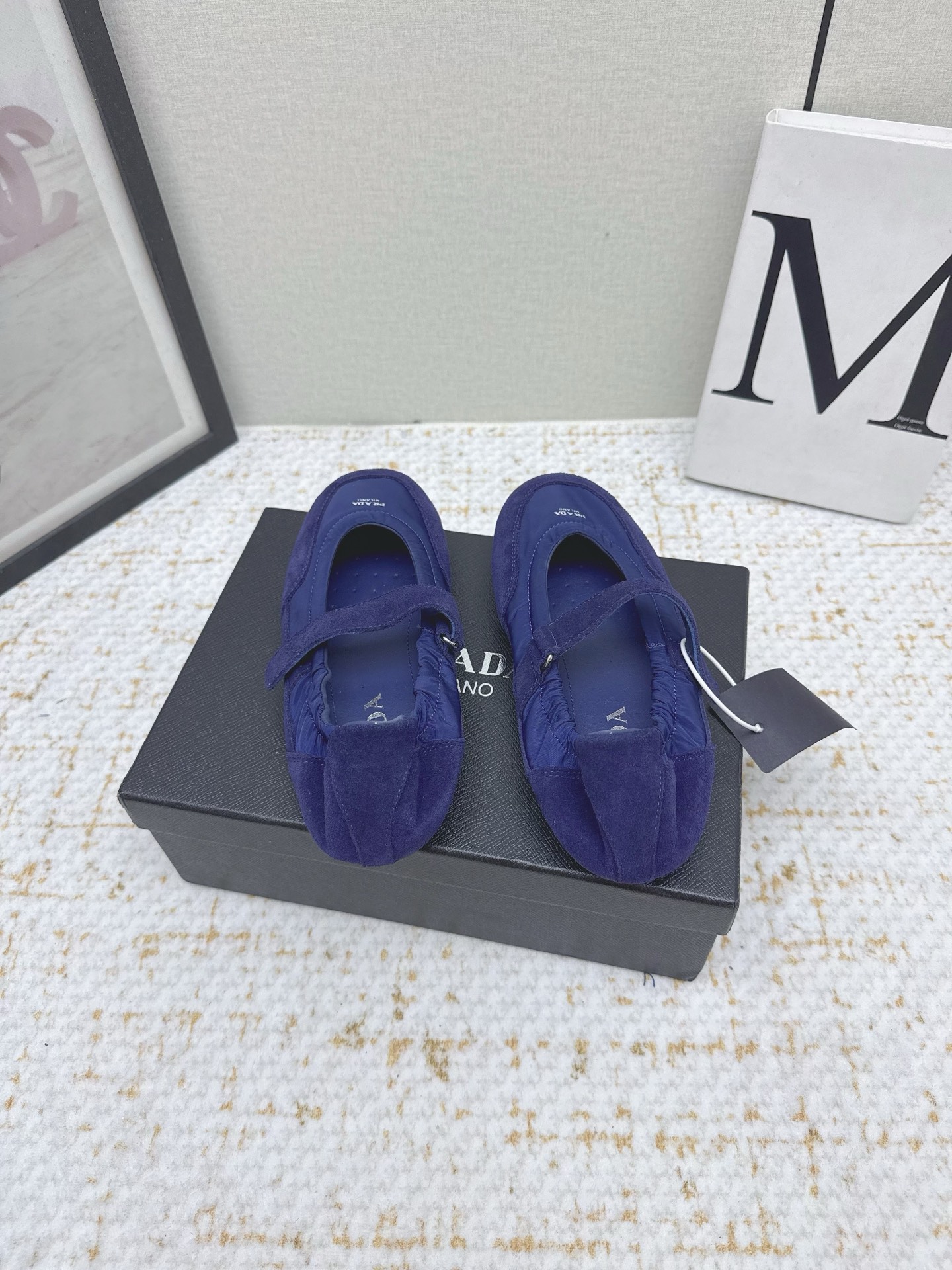 Title: Prada 576 High-Top Mary Jane Ballet Shoes in Soft Gel and Velvet – Product Details Summary: Prada’s high-top Mary Jane ballet shoes feature soft gel, sheepskin, - 图片 9