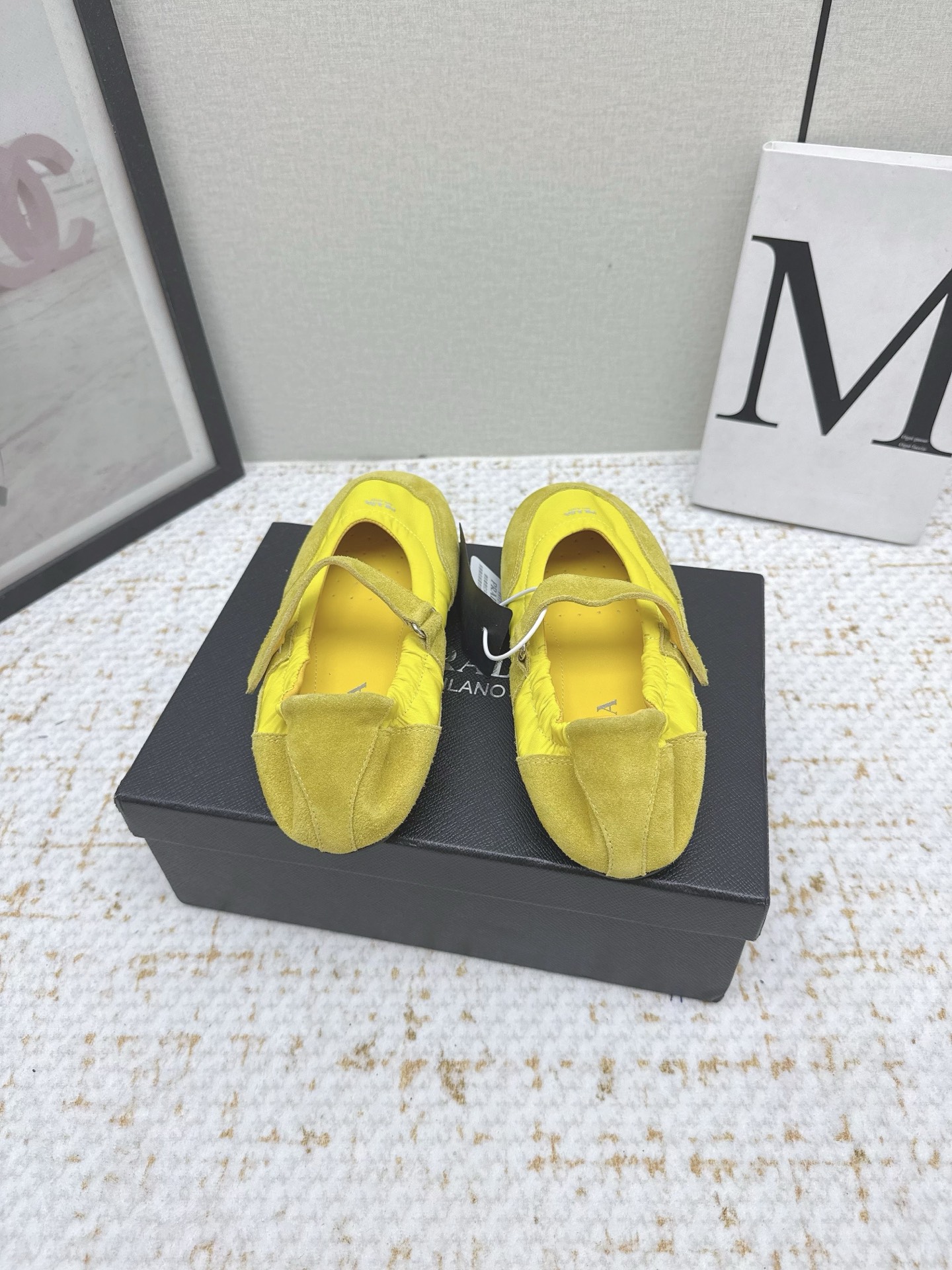 Luxury Prada Mary Jane Ballet Shoes: High-Quality Sheepskin, Cloud-Stepping Gel, Velvet, and Rubber Base – Product 576 Summary - 图片 8