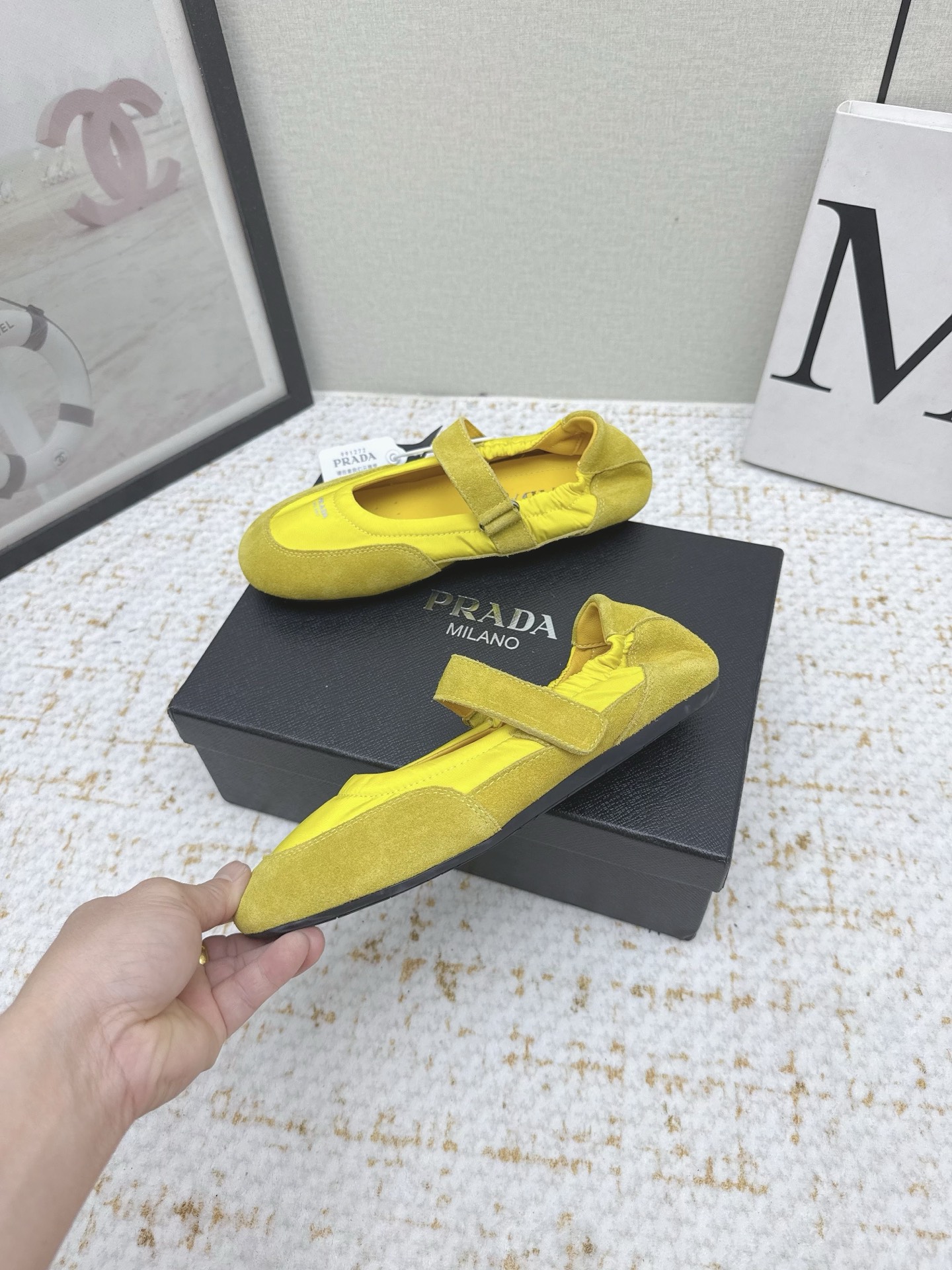 Luxury Prada Mary Jane Ballet Shoes: High-Quality Sheepskin, Cloud-Stepping Gel, Velvet, and Rubber Base – Product 576 Summary - 图片 5