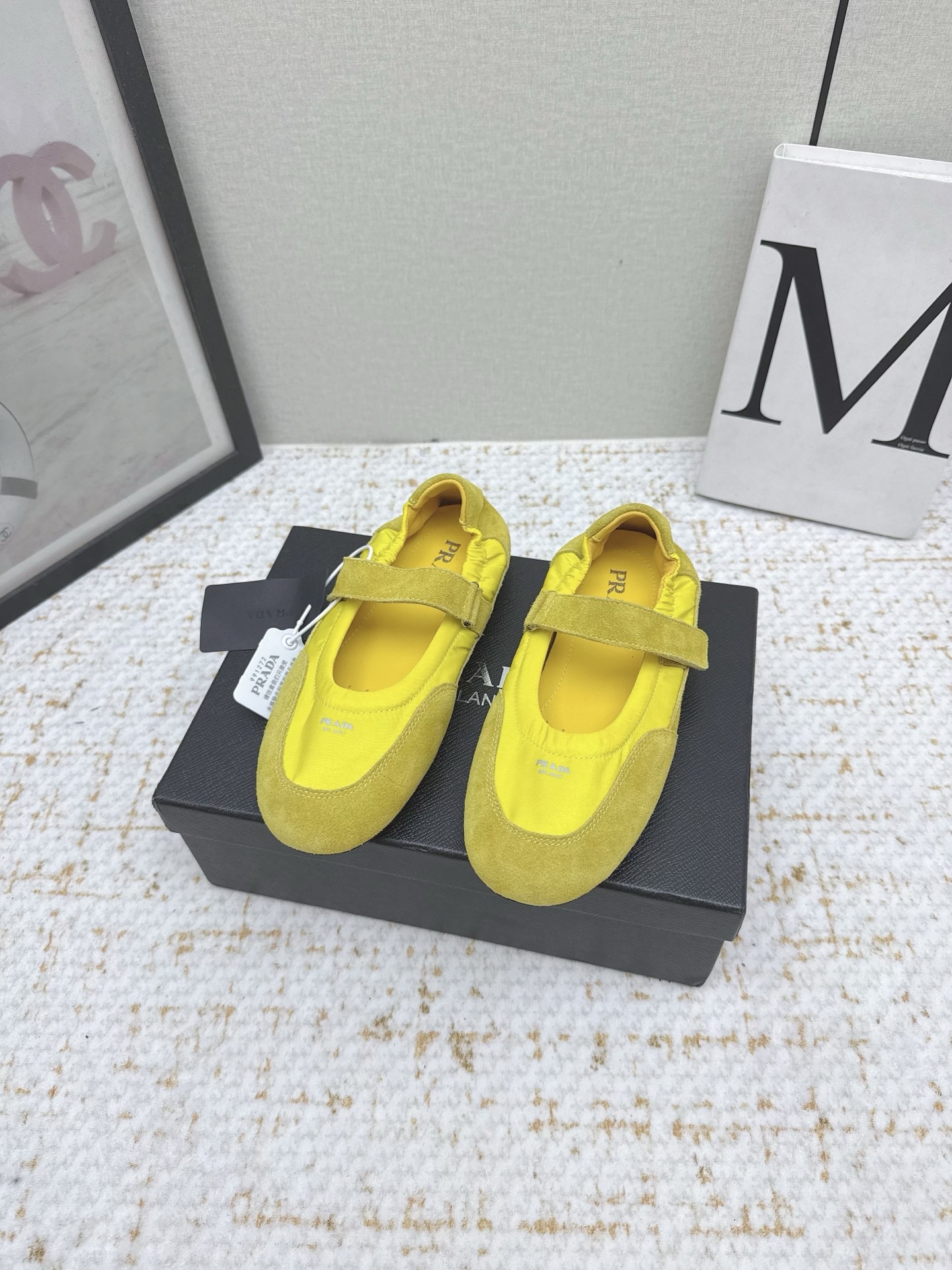 Luxury Prada Mary Jane Ballet Shoes: High-Quality Sheepskin, Cloud-Stepping Gel, Velvet, and Rubber Base – Product 576 Summary - 图片 2