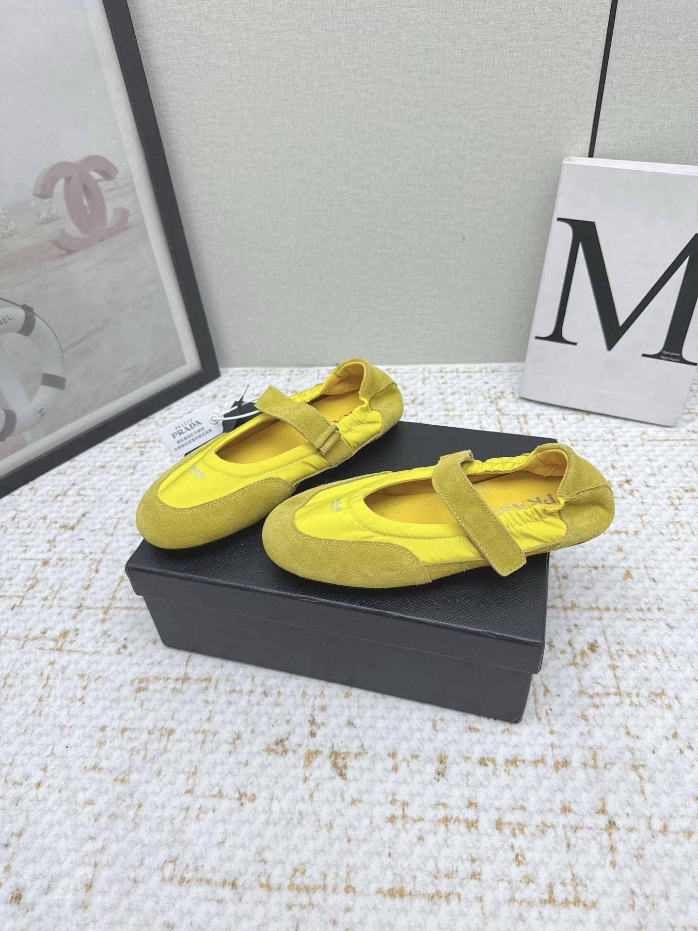 Luxury Prada Mary Jane Ballet Shoes: High-Quality Sheepskin, Cloud-Stepping Gel, Velvet, and Rubber Base – Product 576 Summary - 图片 3